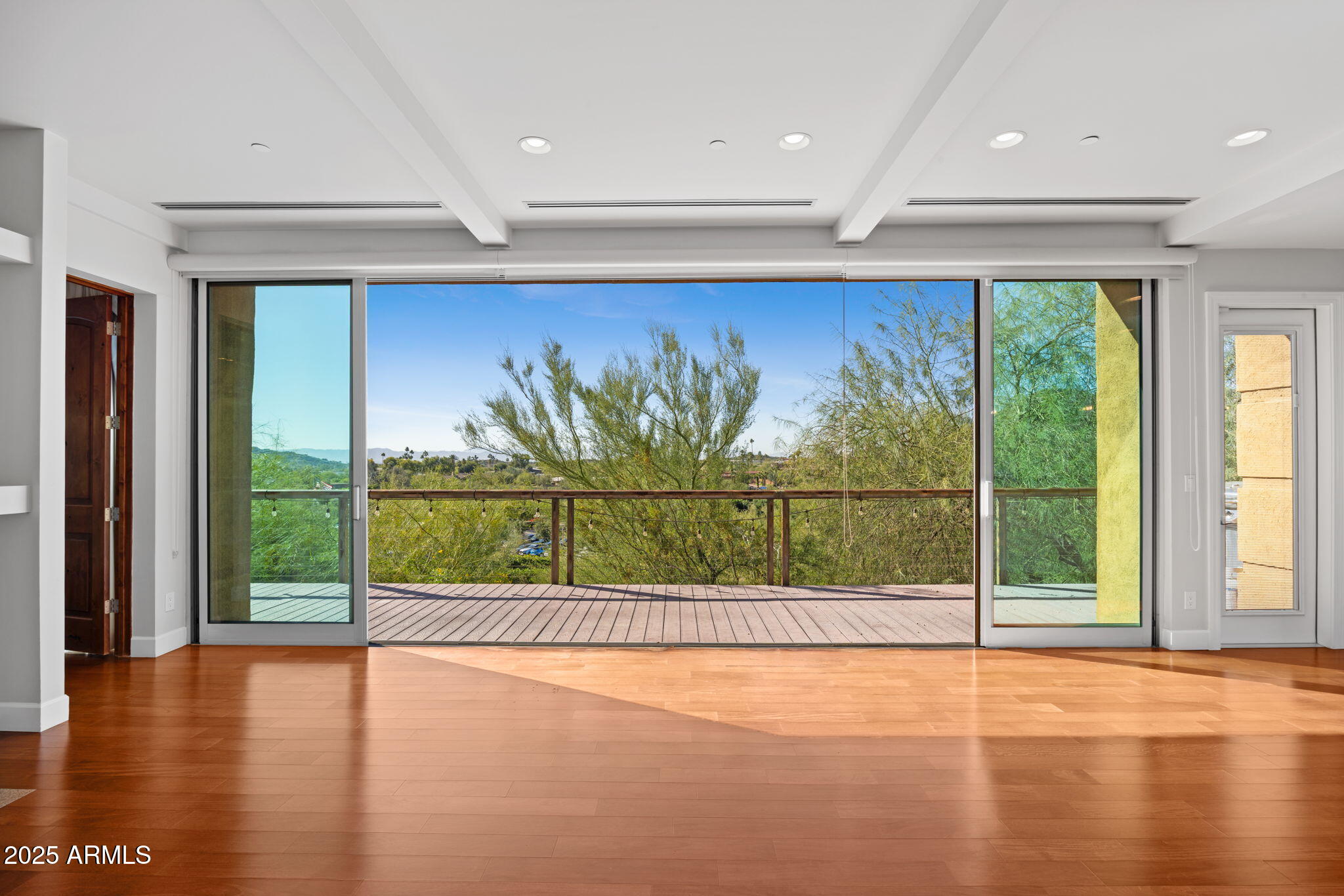 4820 E COTTONTAIL RUN Road N