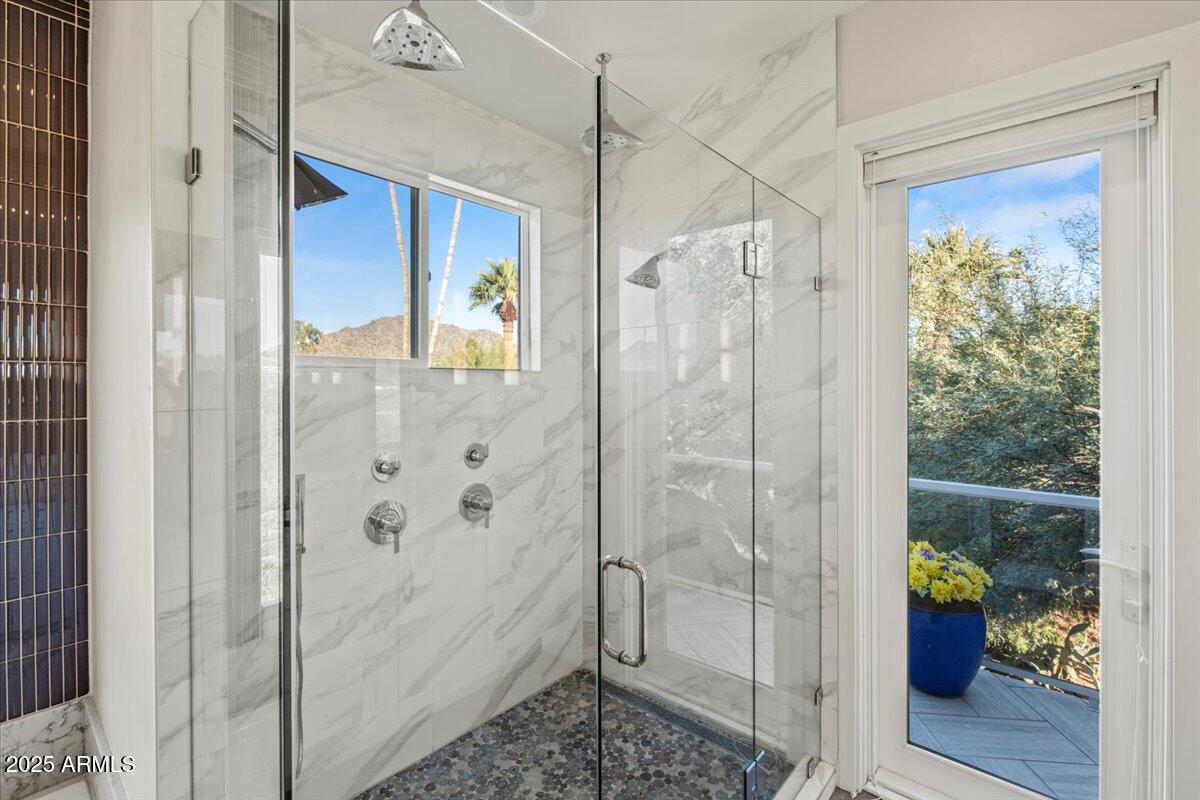 4830 E Mcdonald Drive