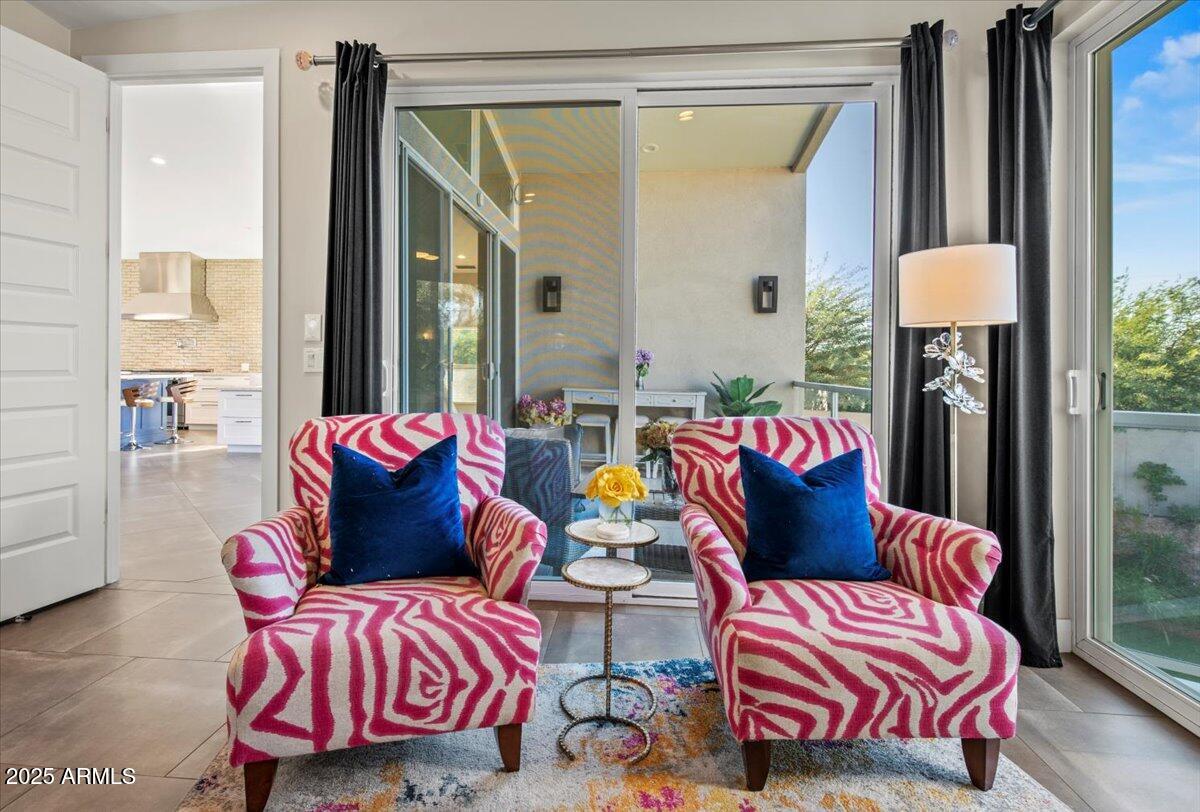 4830 E Mcdonald Drive