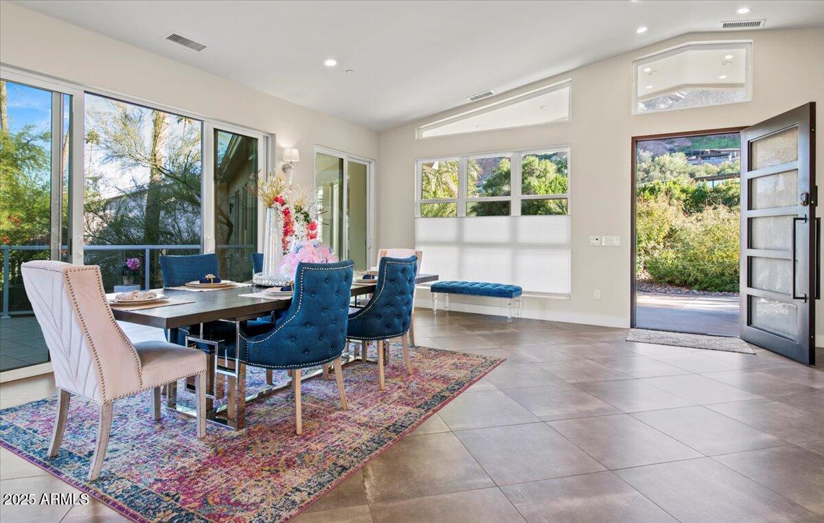 4830 E Mcdonald Drive