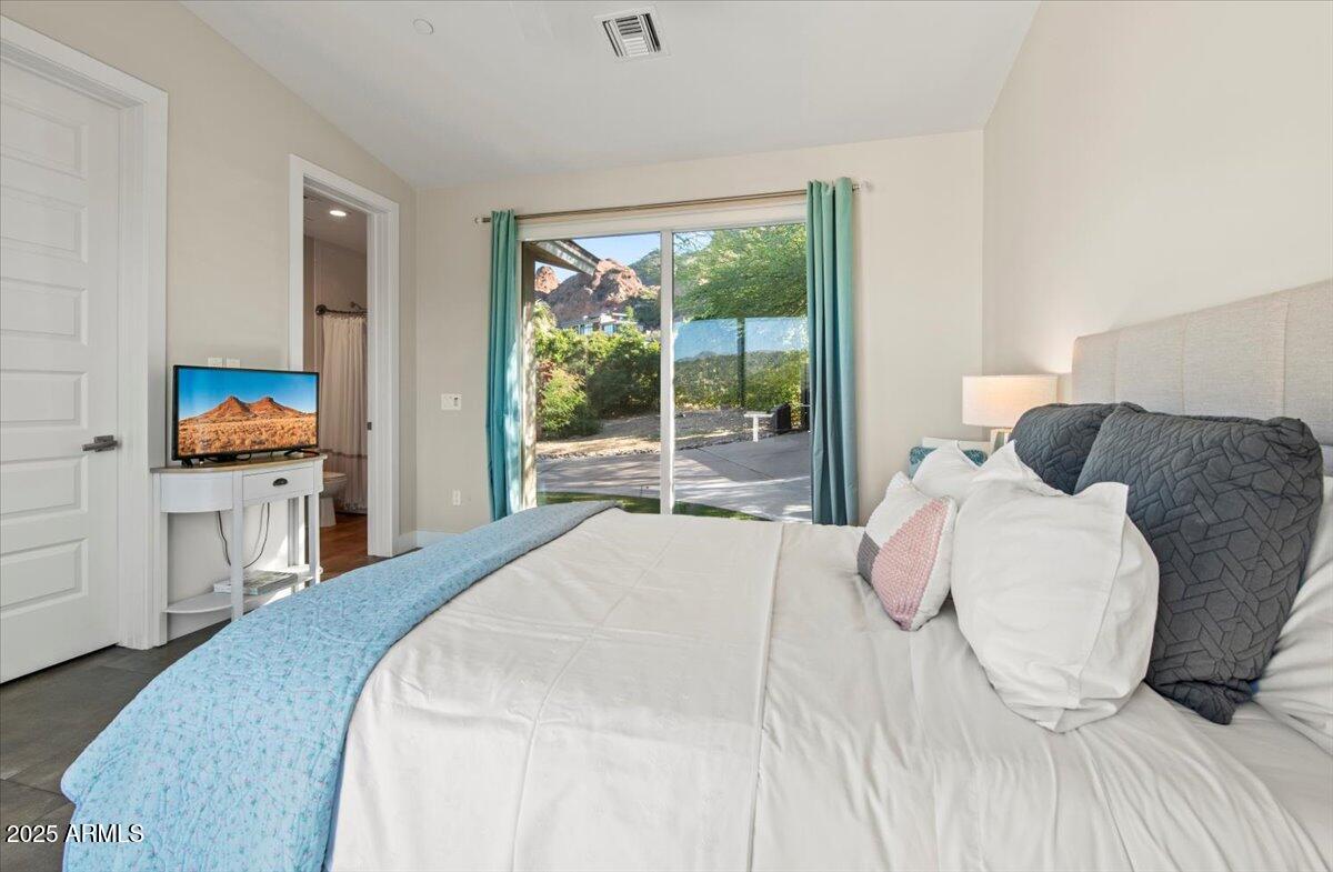 4830 E Mcdonald Drive