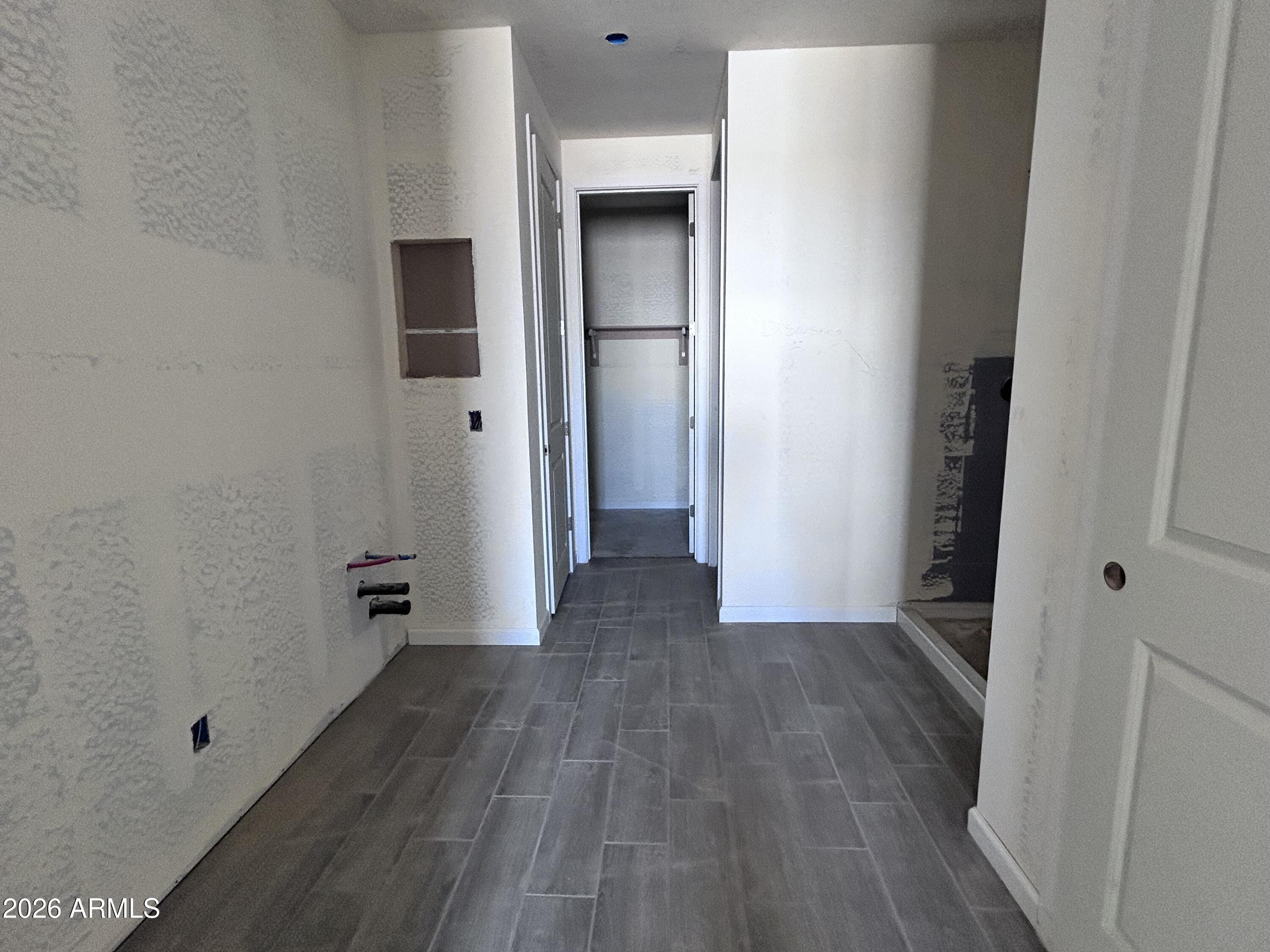 2670 E HOMESTEADER Road