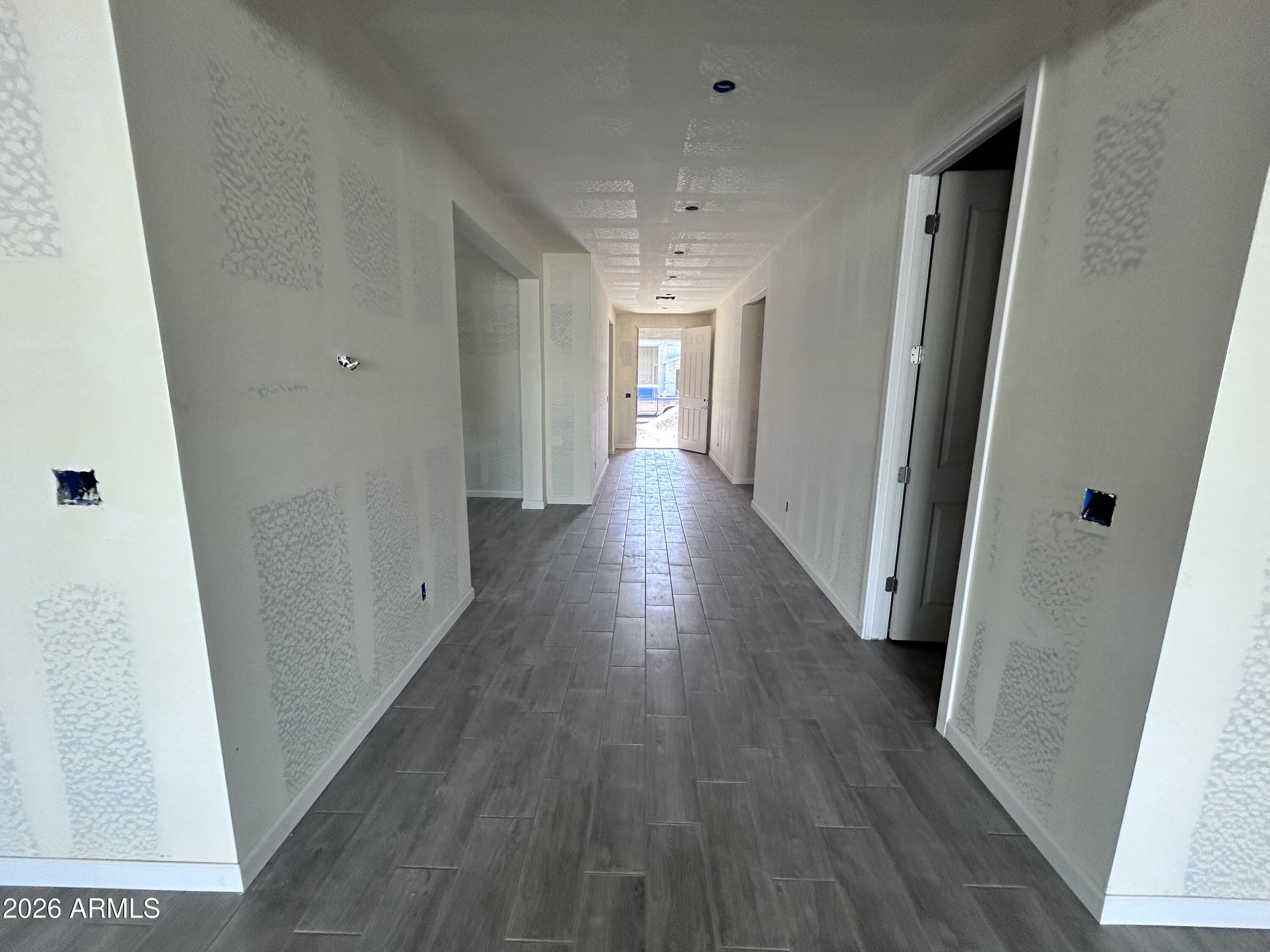 2670 E HOMESTEADER Road