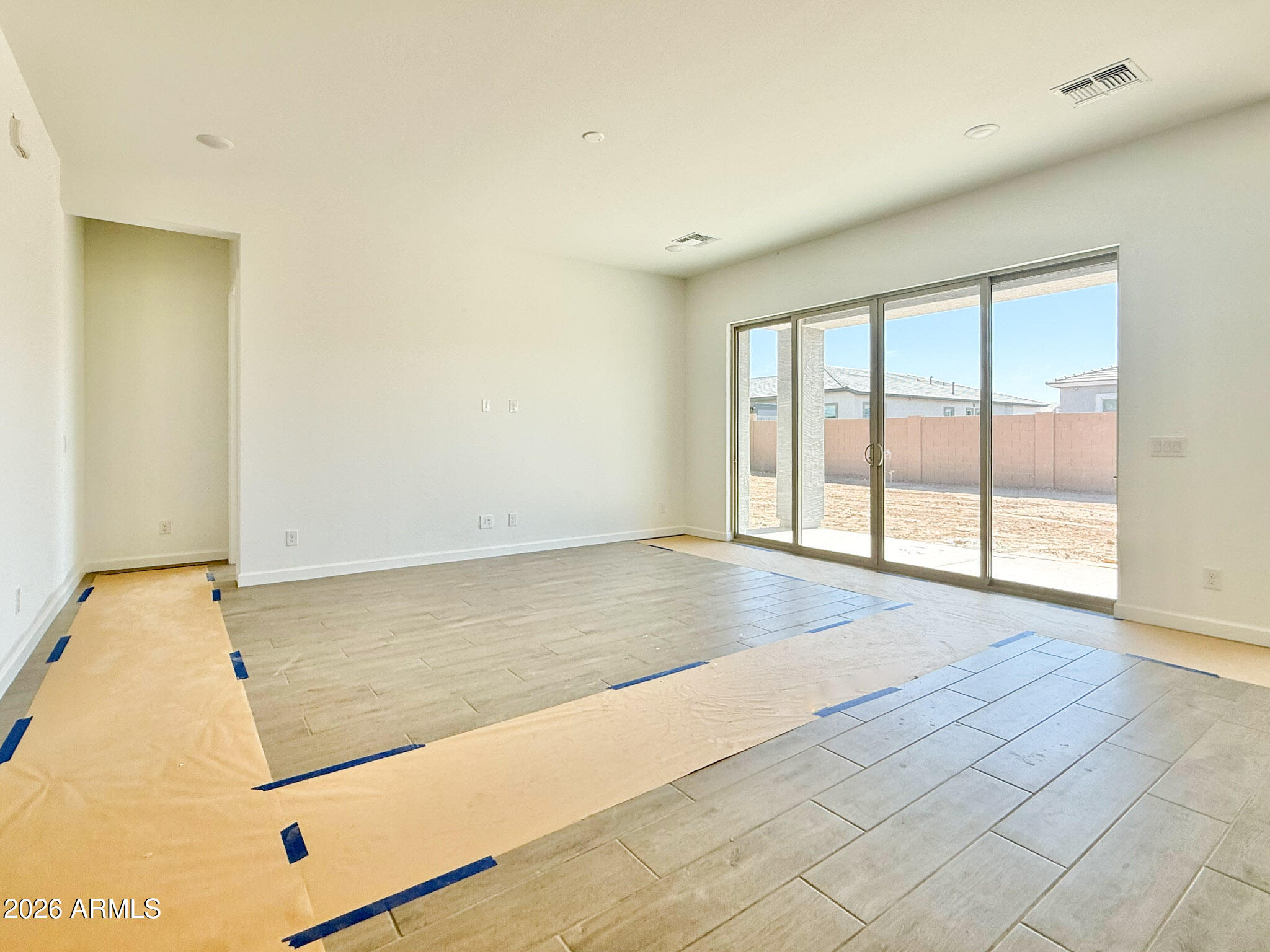 22889 E TWIN ACRES Drive