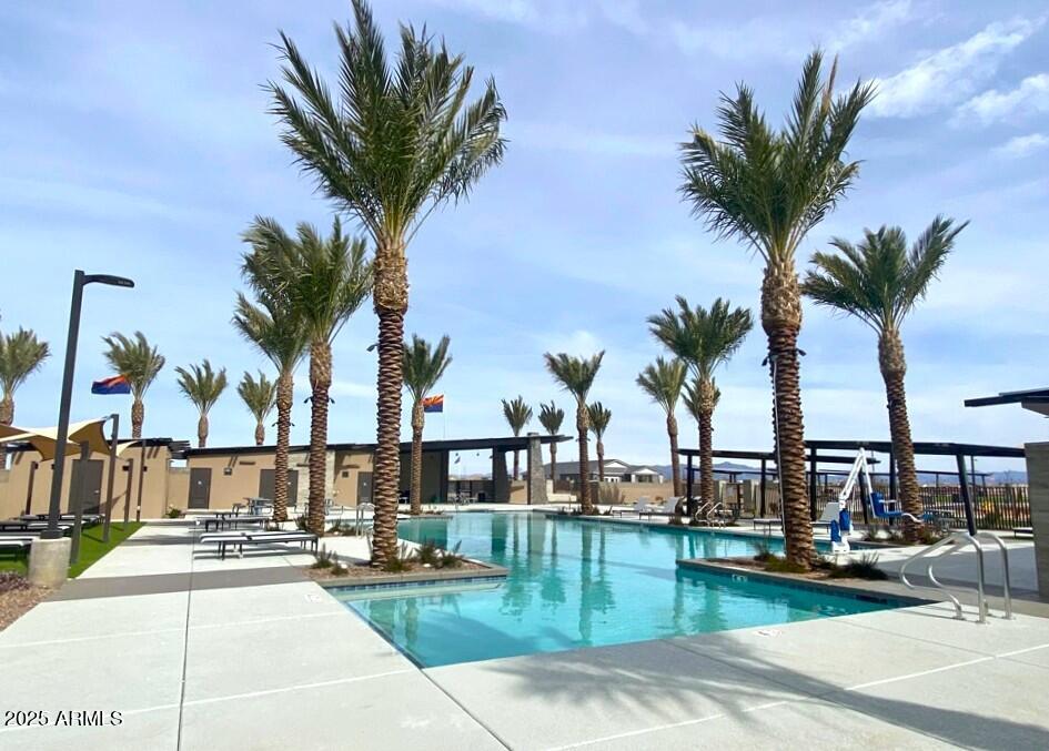 22889 E TWIN ACRES Drive