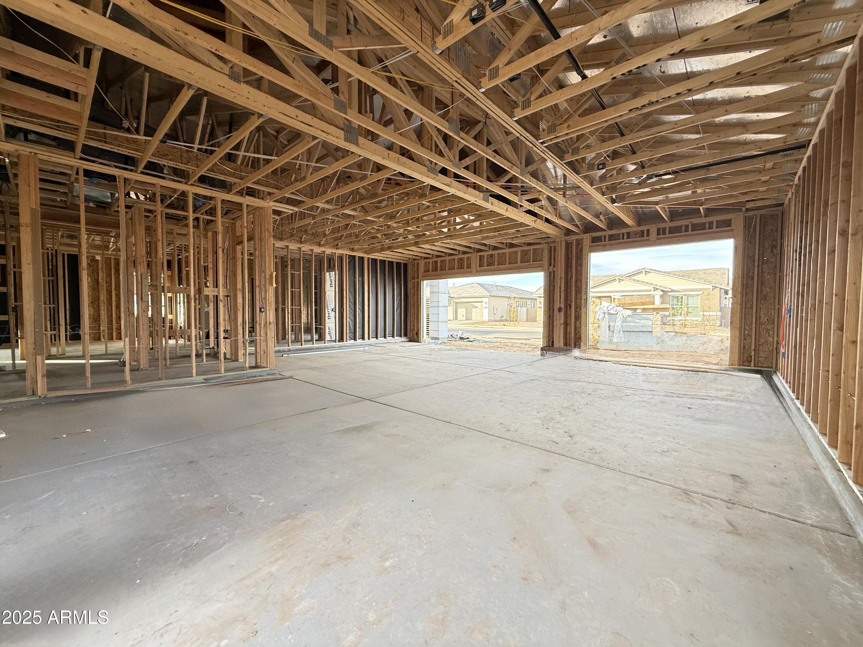 22889 E TWIN ACRES Drive