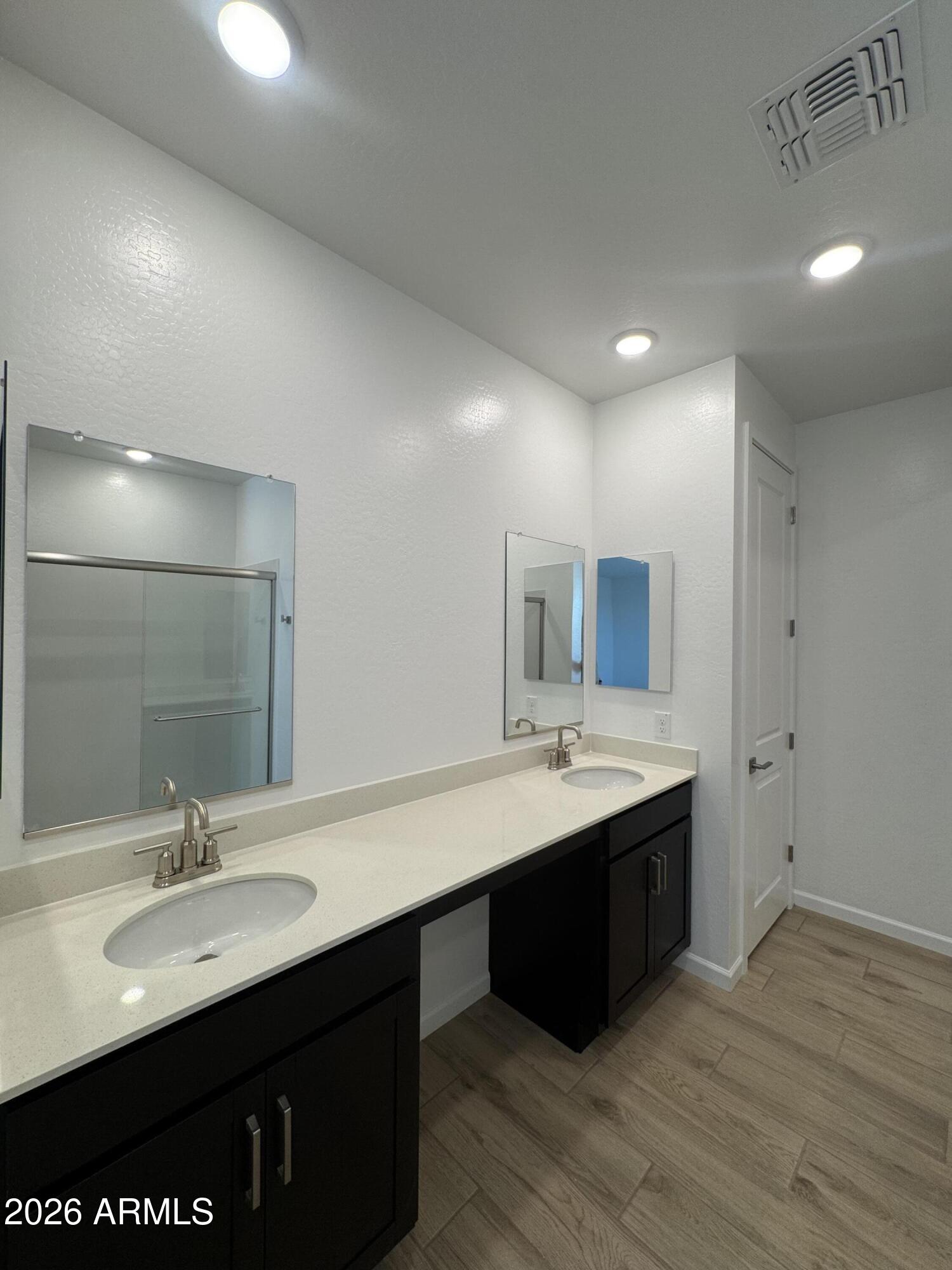 15621 W BROWN Street