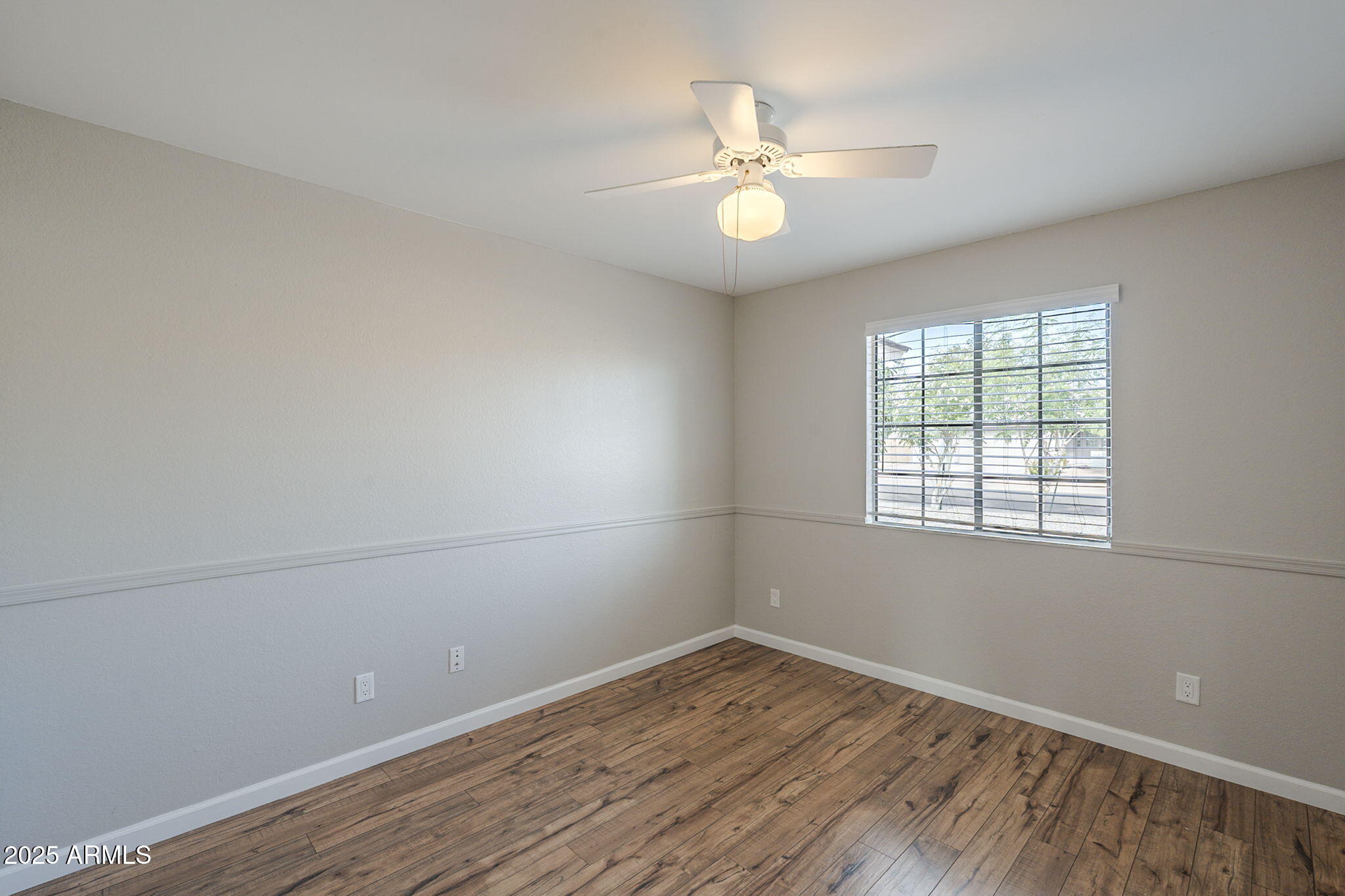 6443 E SANDRA Terrace