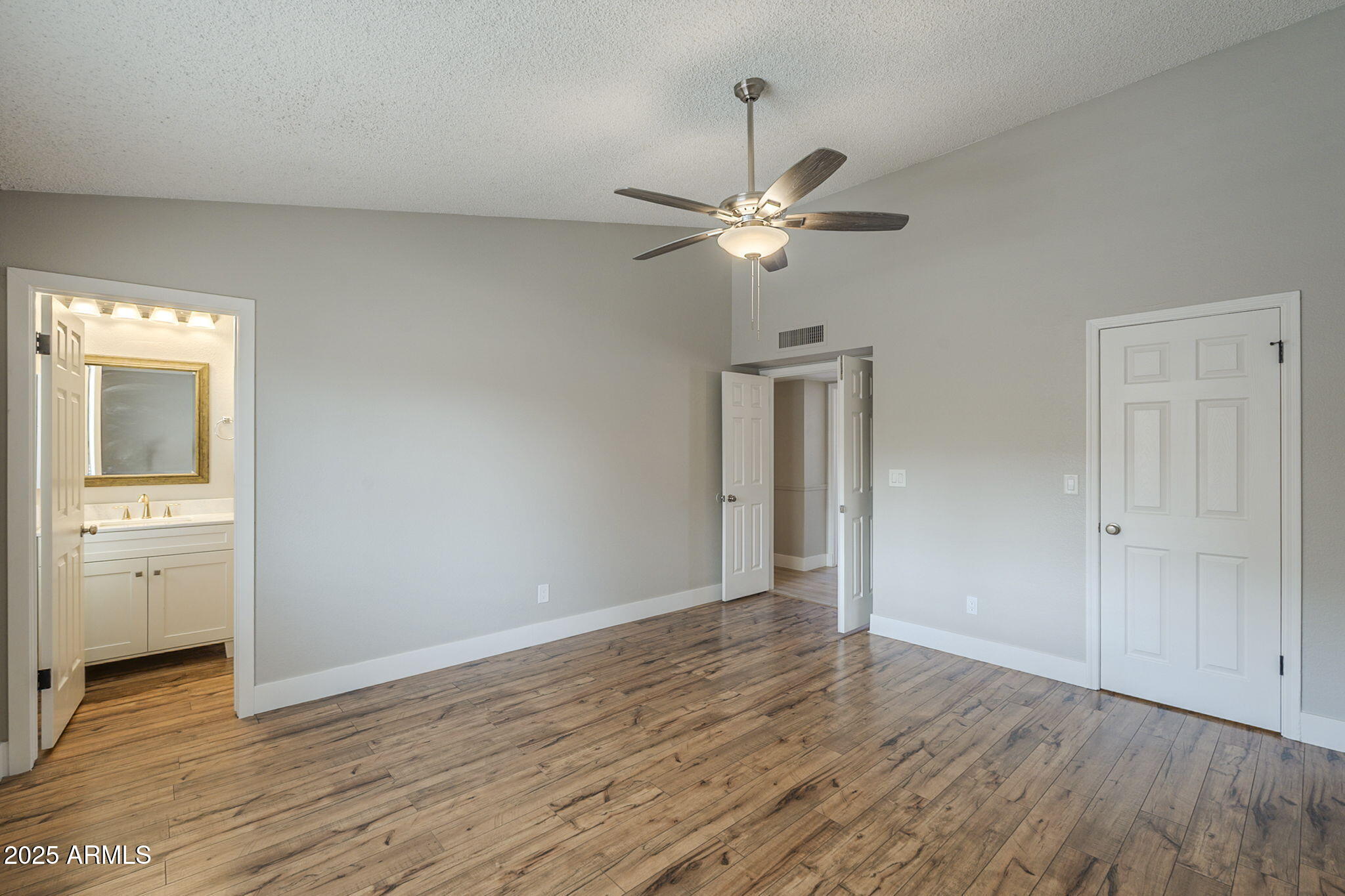 6443 E SANDRA Terrace