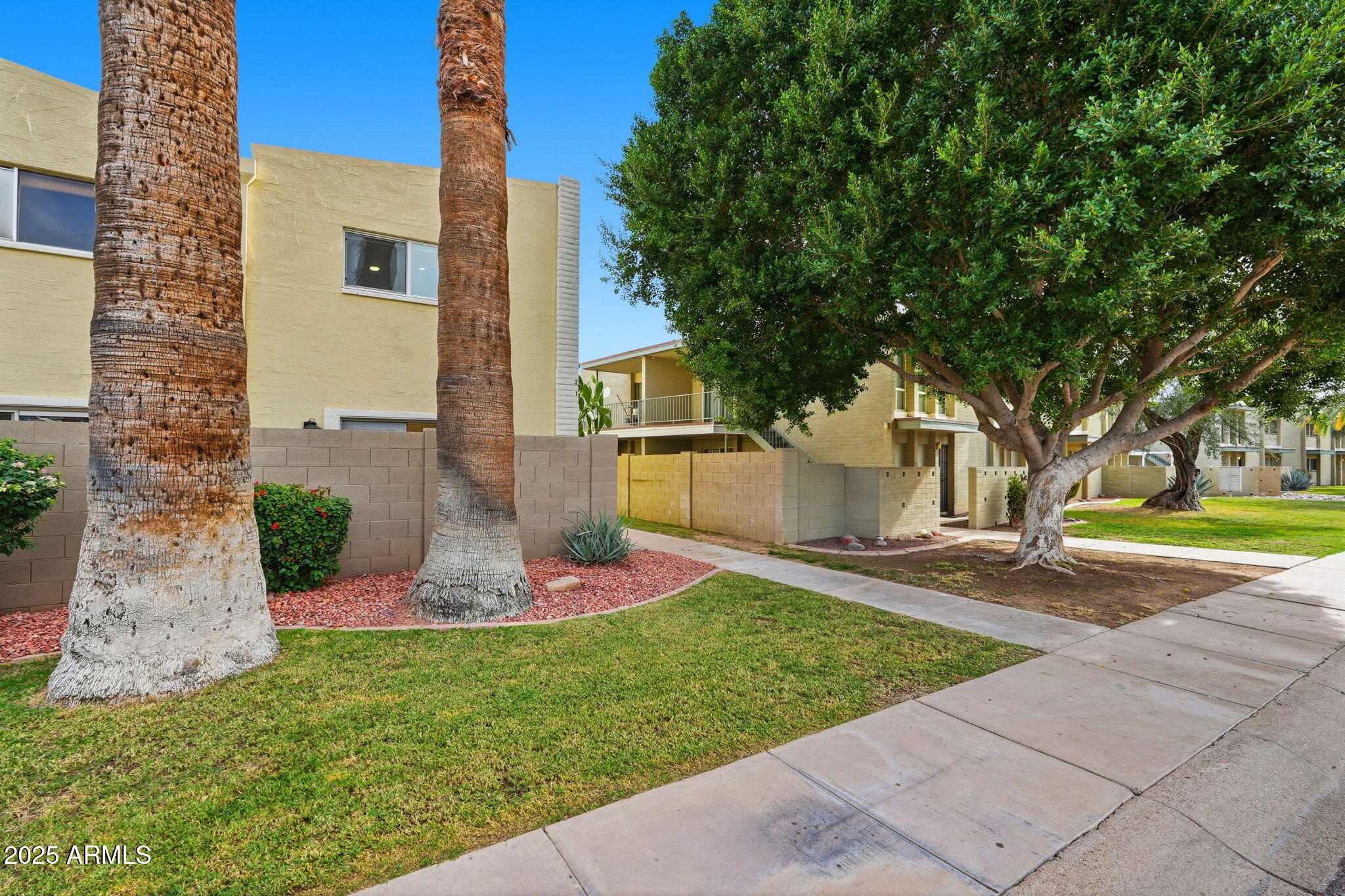 4925 N 73RD Street 1