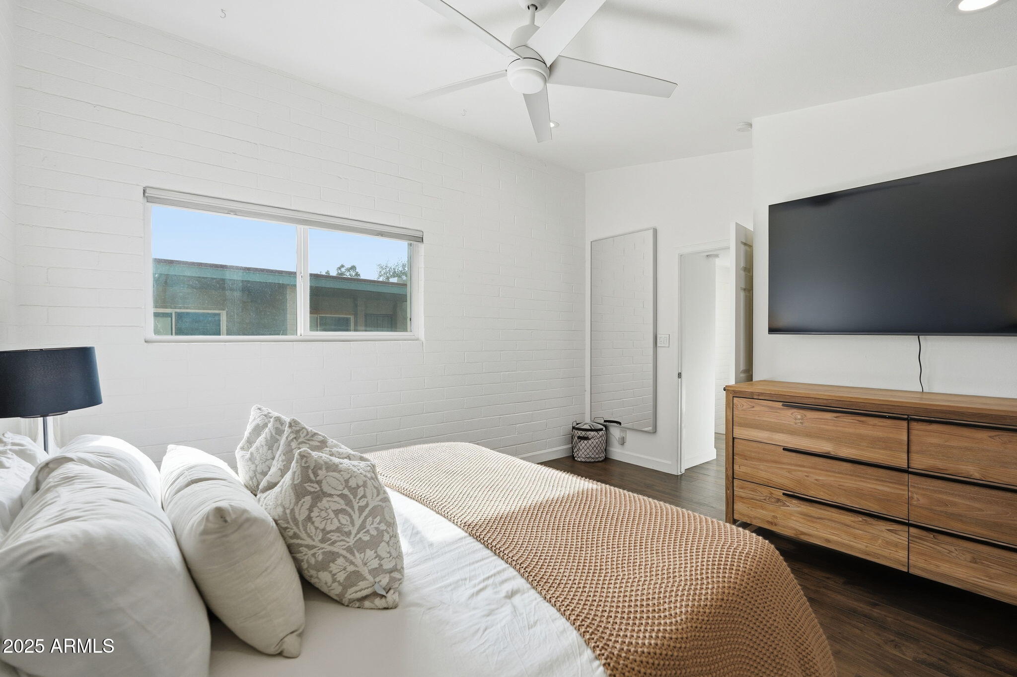 4925 N 73RD Street 1