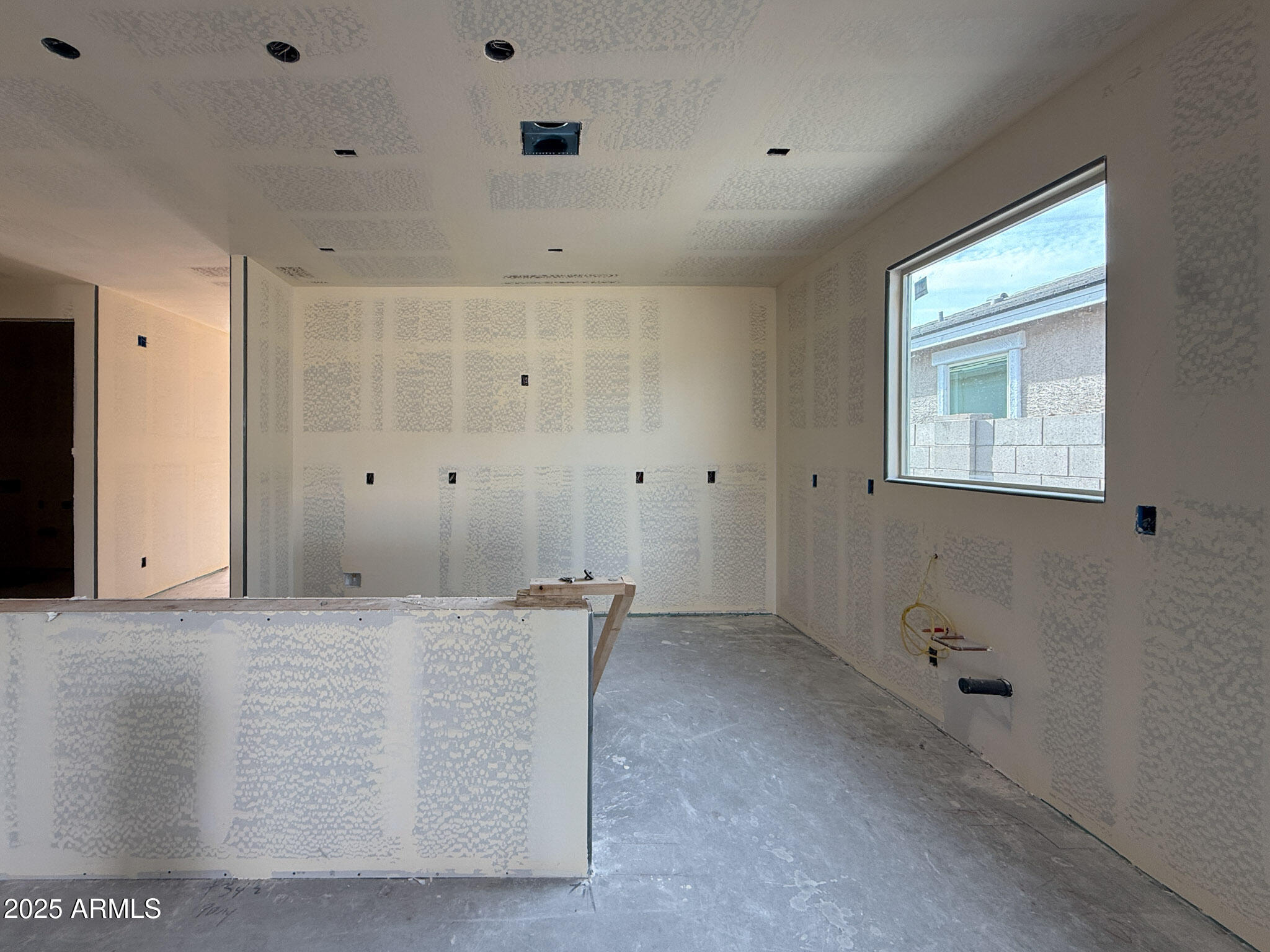 9542 W TAMARISK Avenue