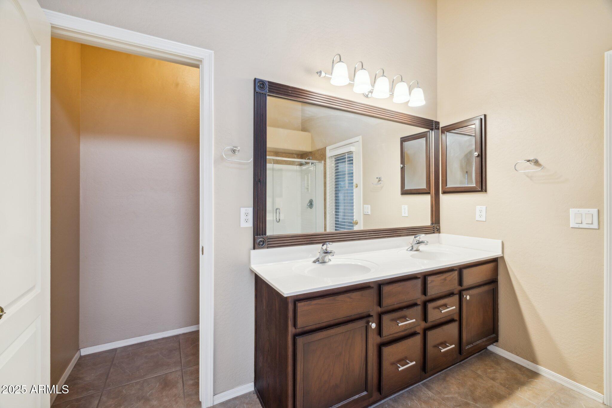 22085 N VAN LOO Drive