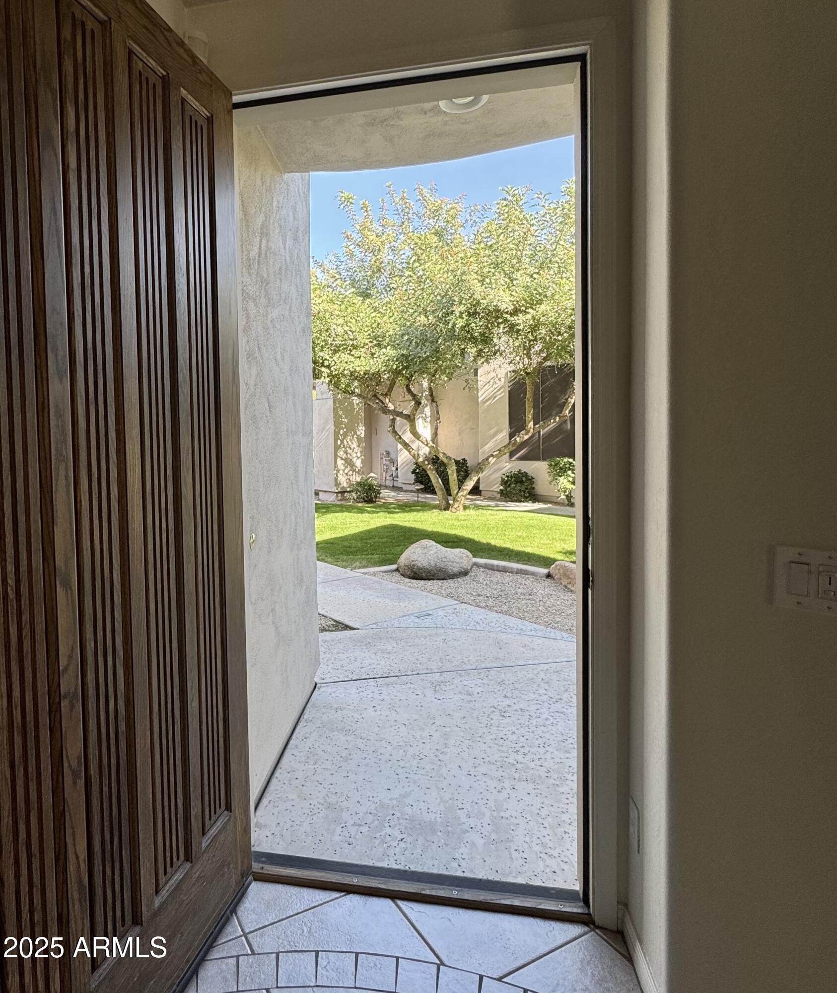 7307 E VAQUERO Drive