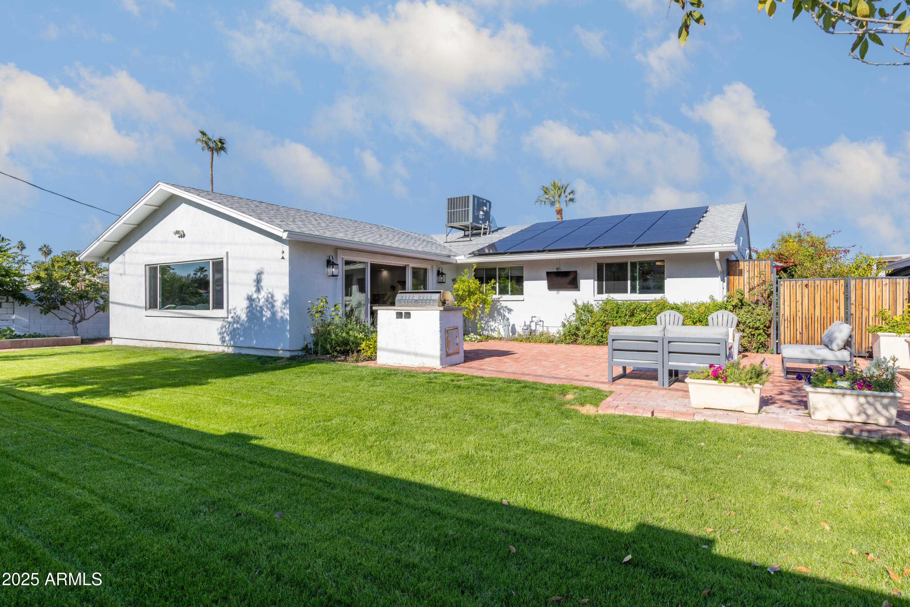 1129 W Georgia Avenue