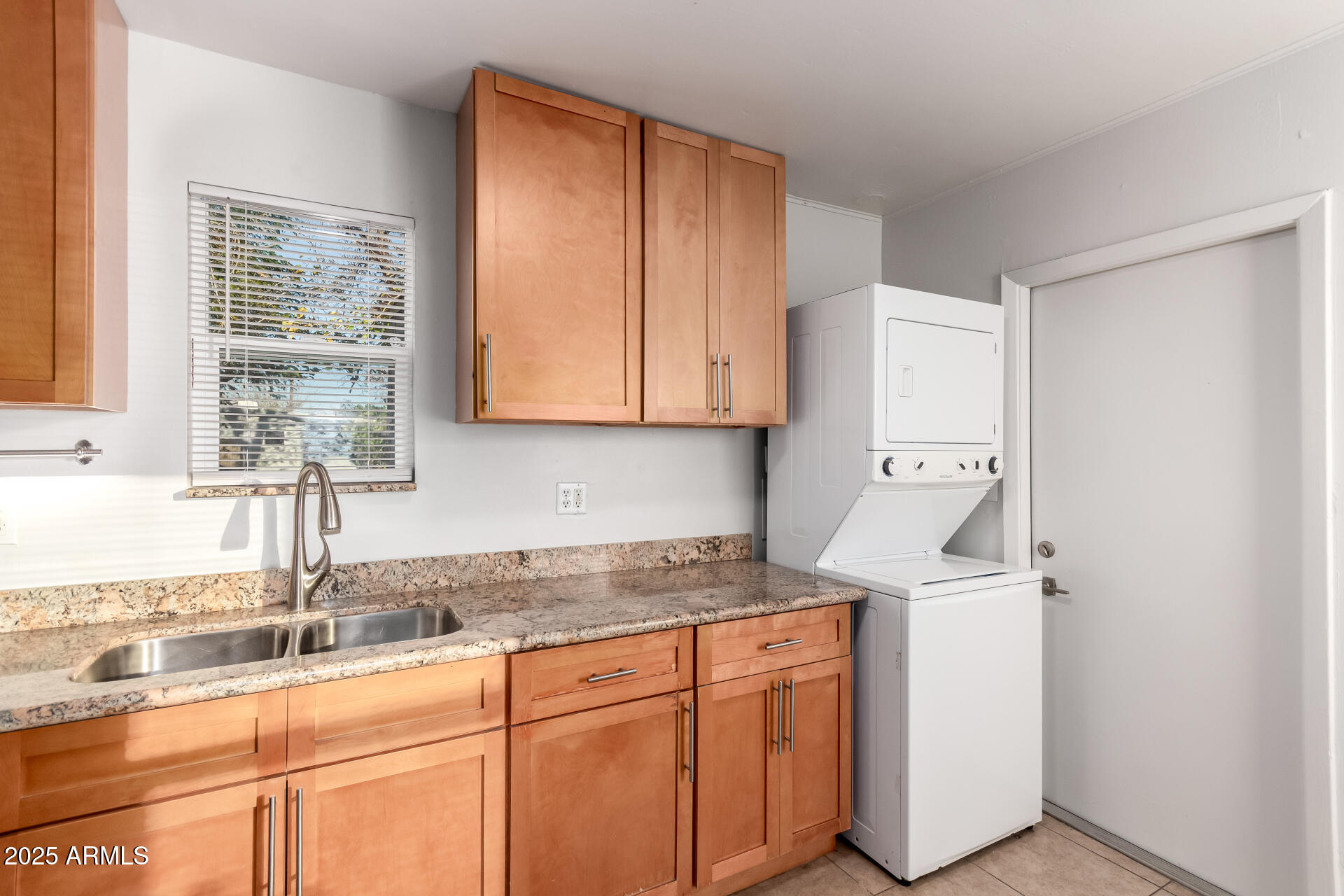 1235 S ROOSEVELT Street