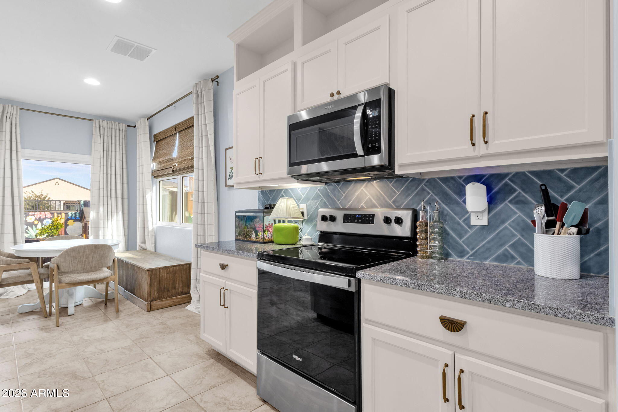 2532 W Shanley Avenue