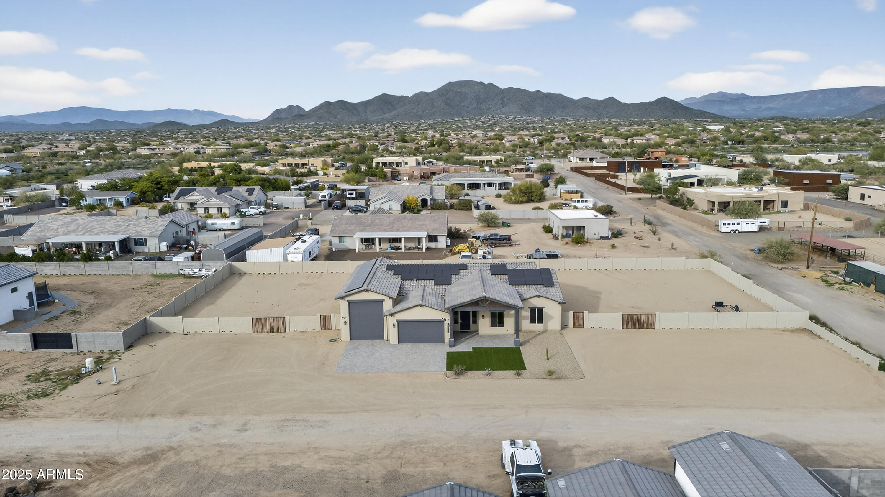 2120 W Tanya Trail