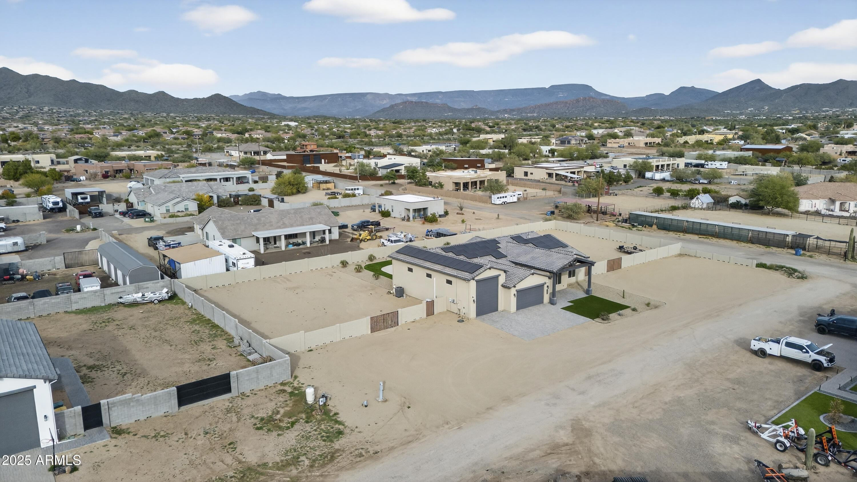 2120 W Tanya Trail