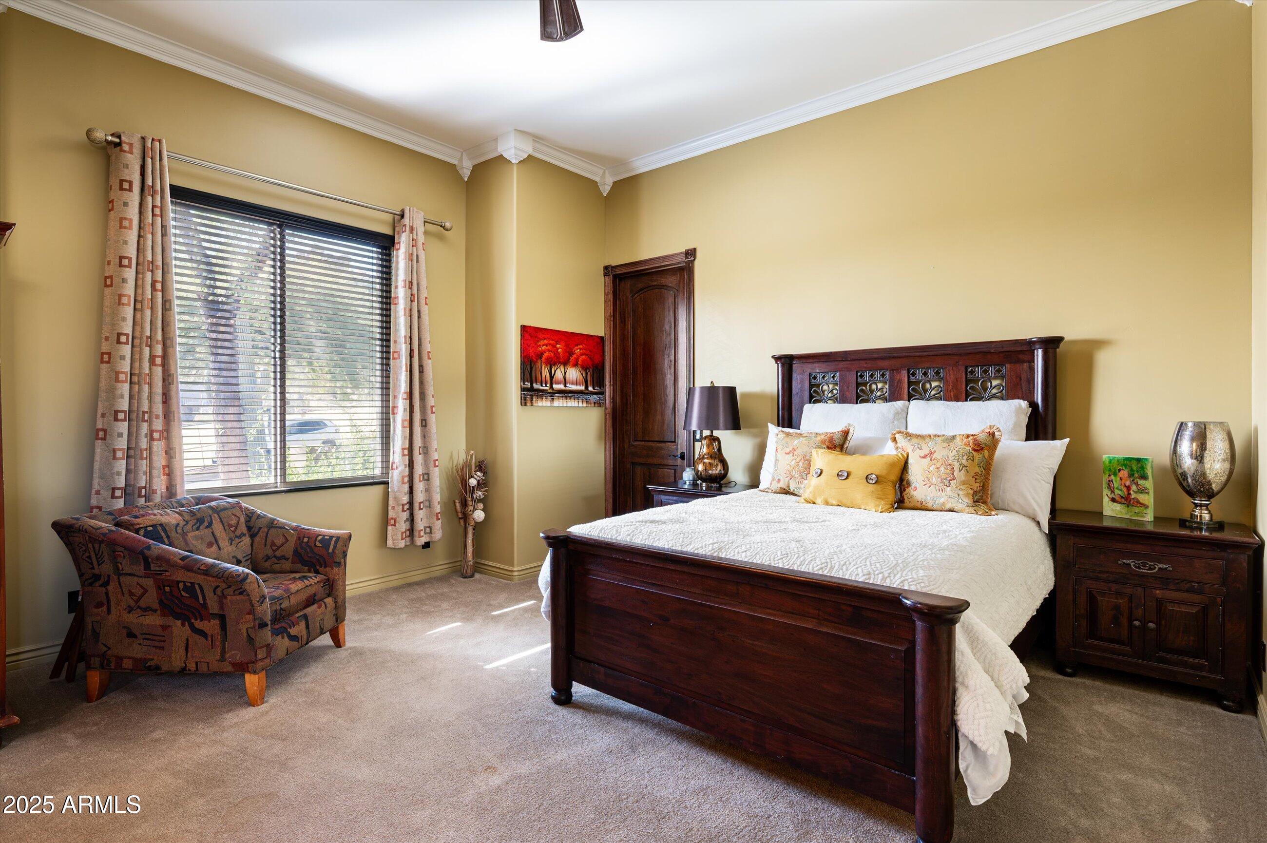 10638 E HEDGEHOG Place