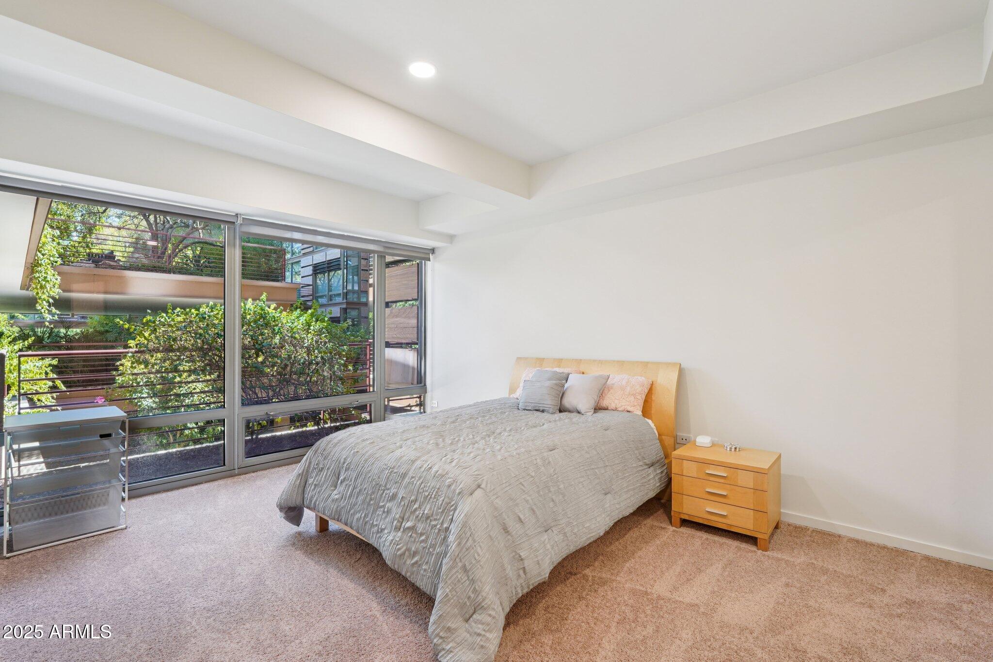 7161 E RANCHO VISTA Drive 2002