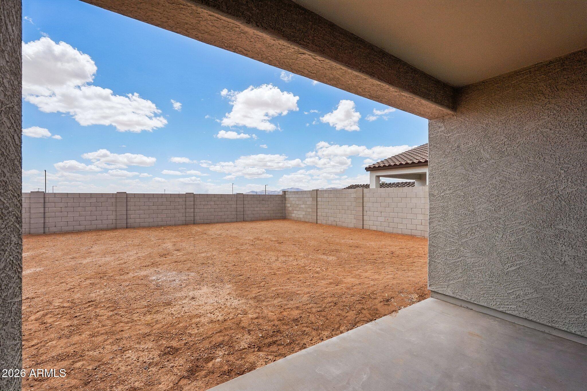 18223 W CAMINO DE ORO