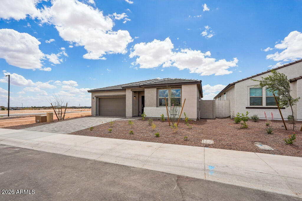 18223 W CAMINO DE ORO