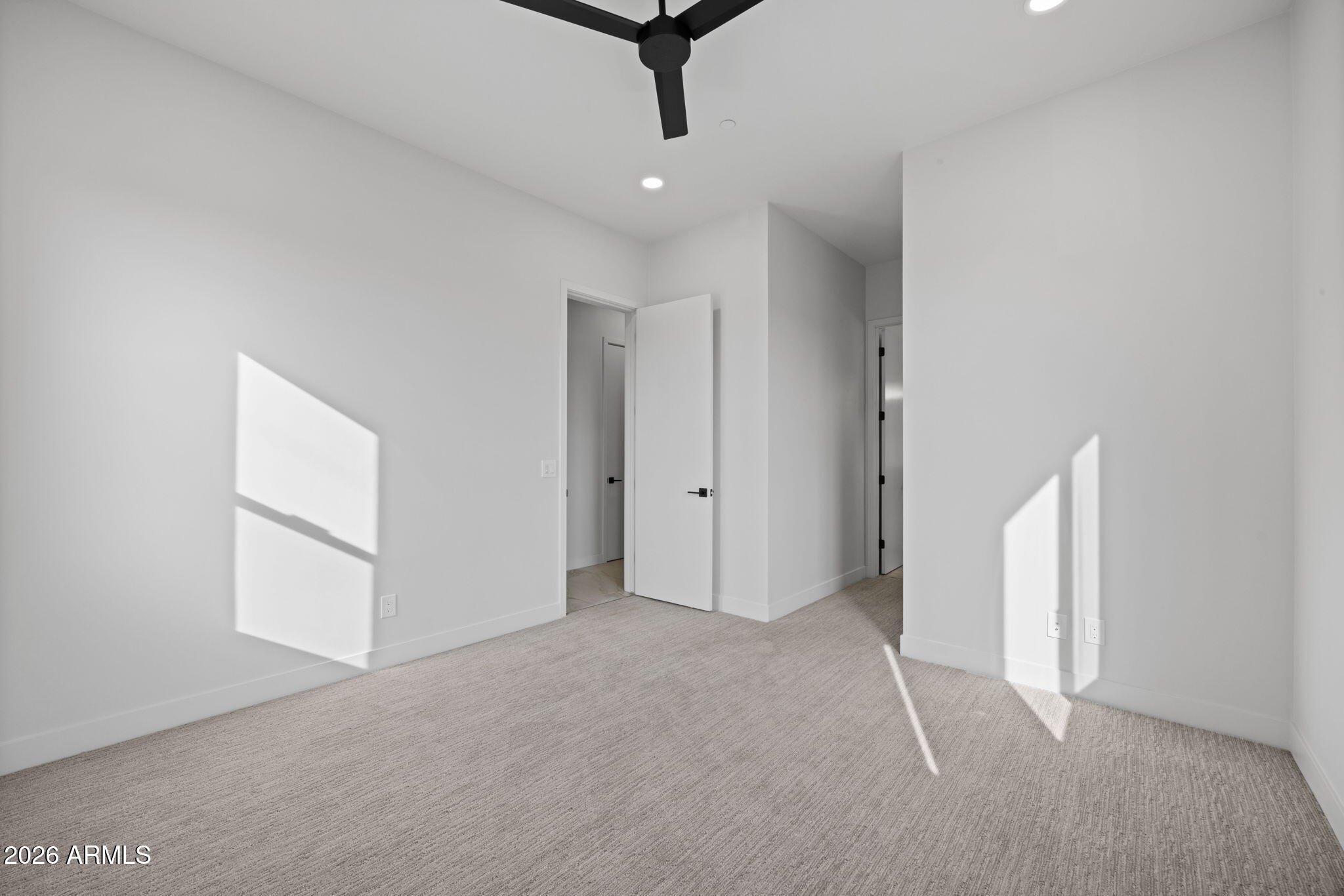 377 E WINDSOR Avenue 7