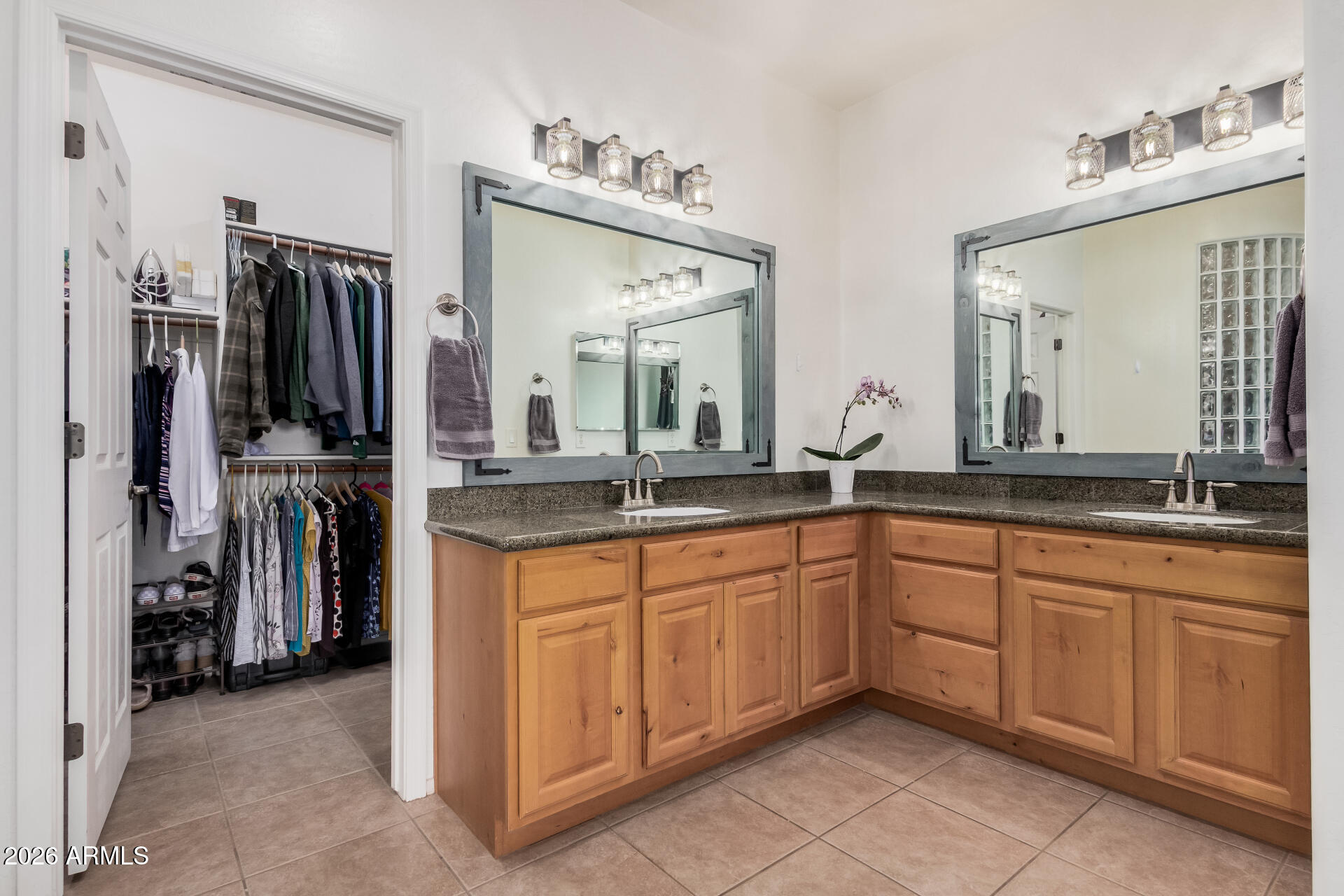 42419 N CENTRAL Avenue