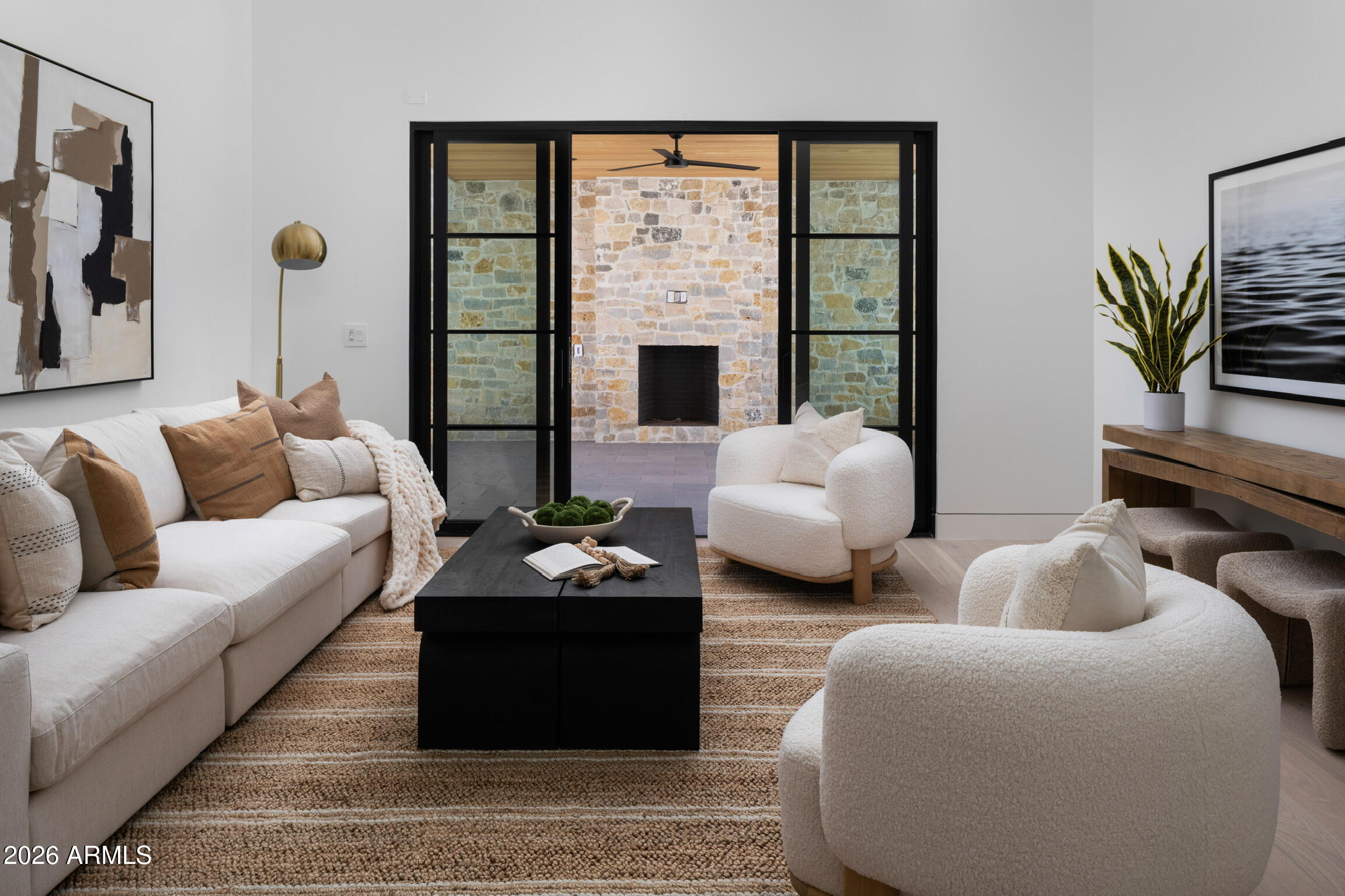 4864 E LAFAYETTE Boulevard