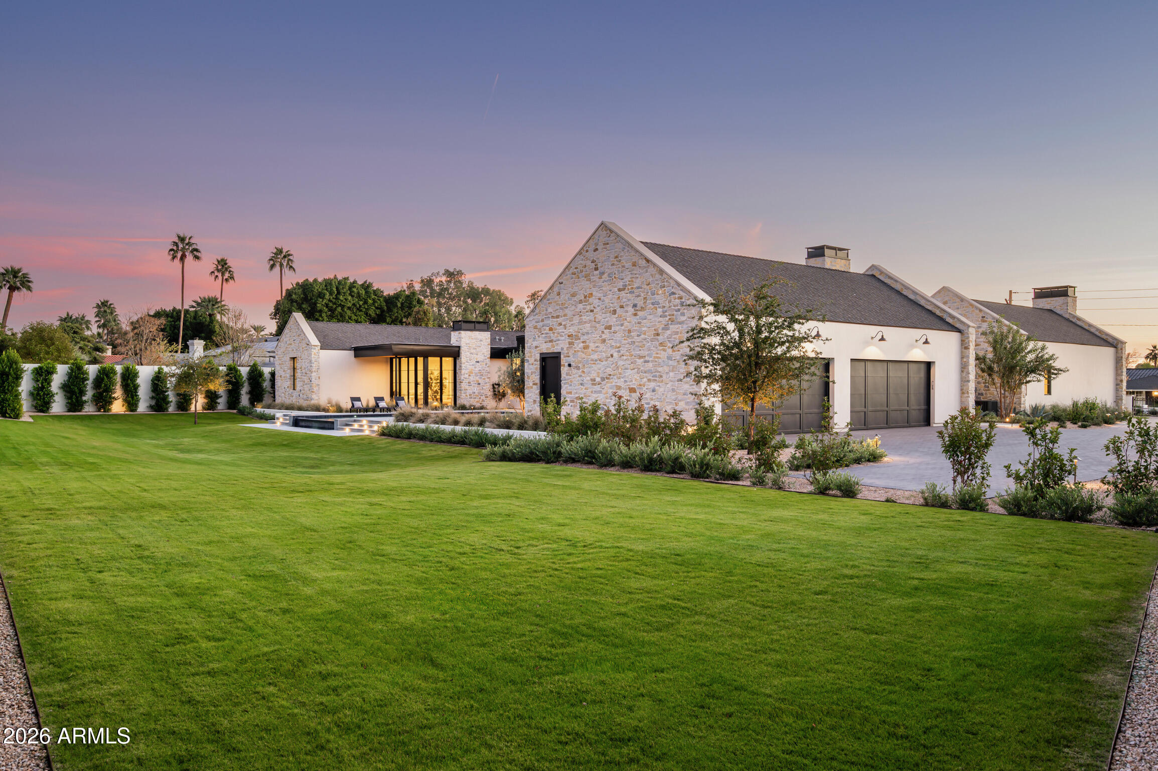 4864 E LAFAYETTE Boulevard