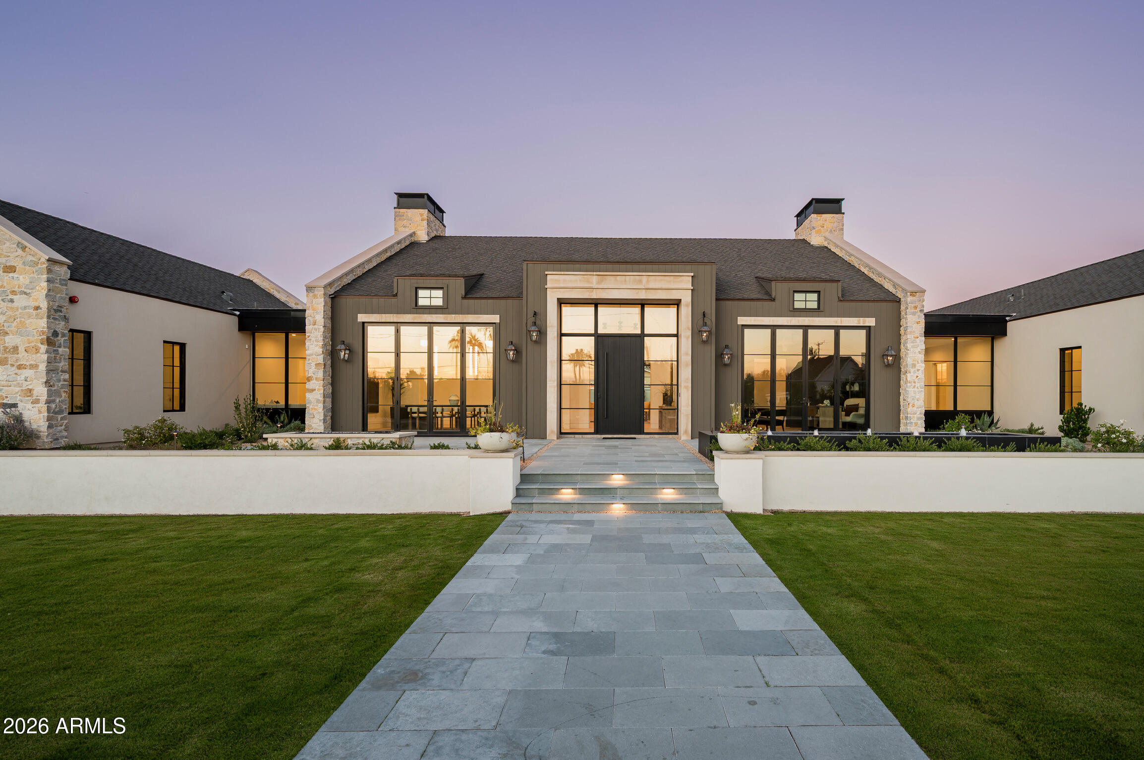 4864 E LAFAYETTE Boulevard