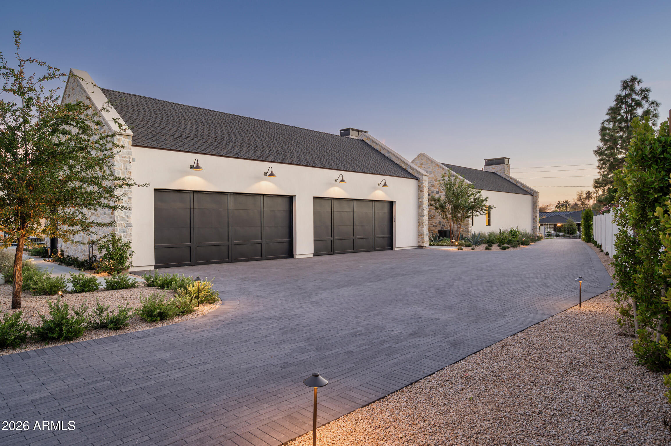 4864 E LAFAYETTE Boulevard