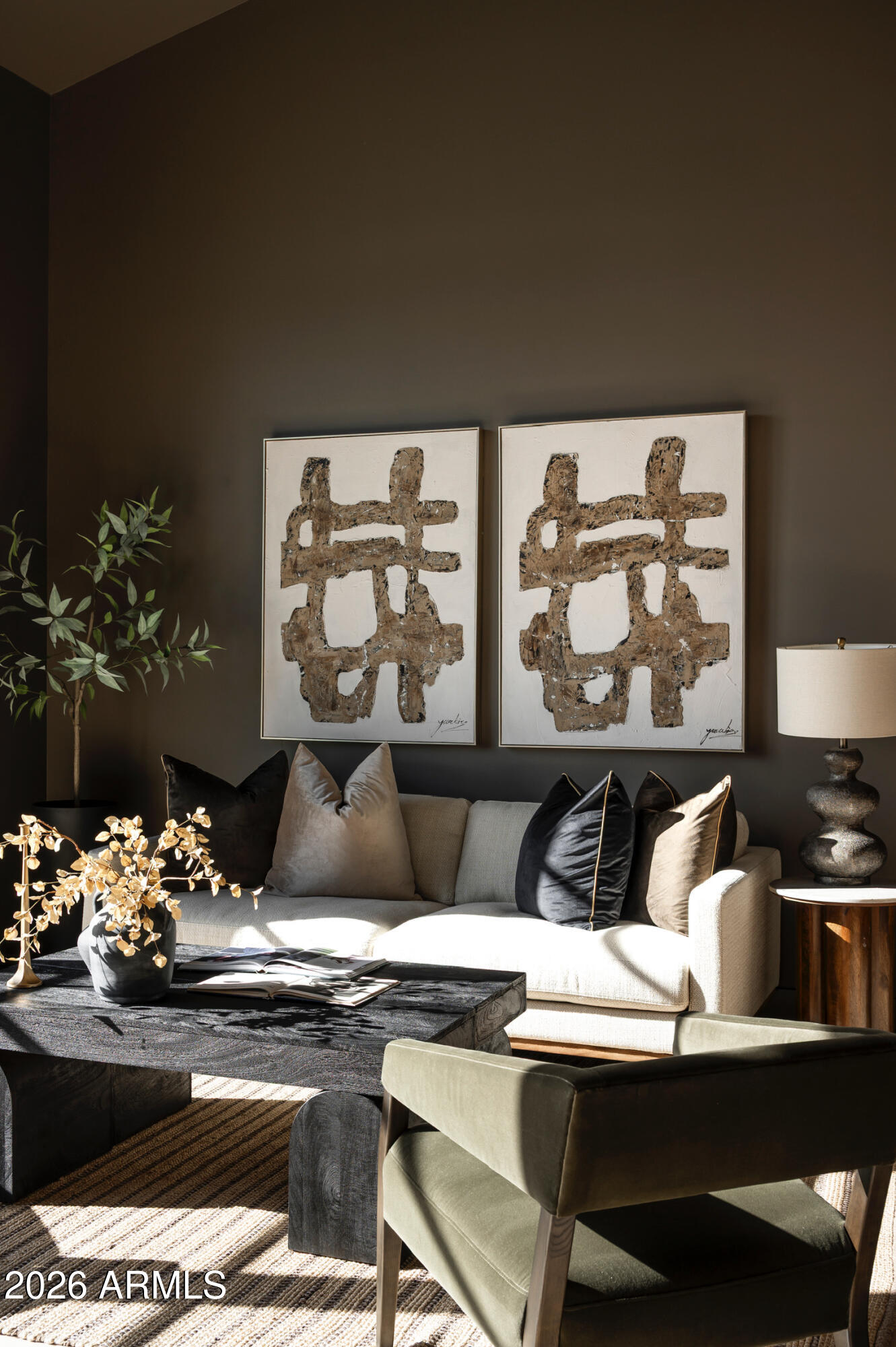 4864 E LAFAYETTE Boulevard