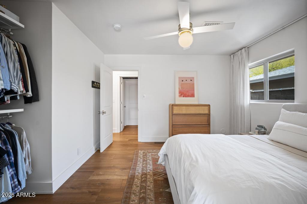 8221 E EDGEMONT Avenue