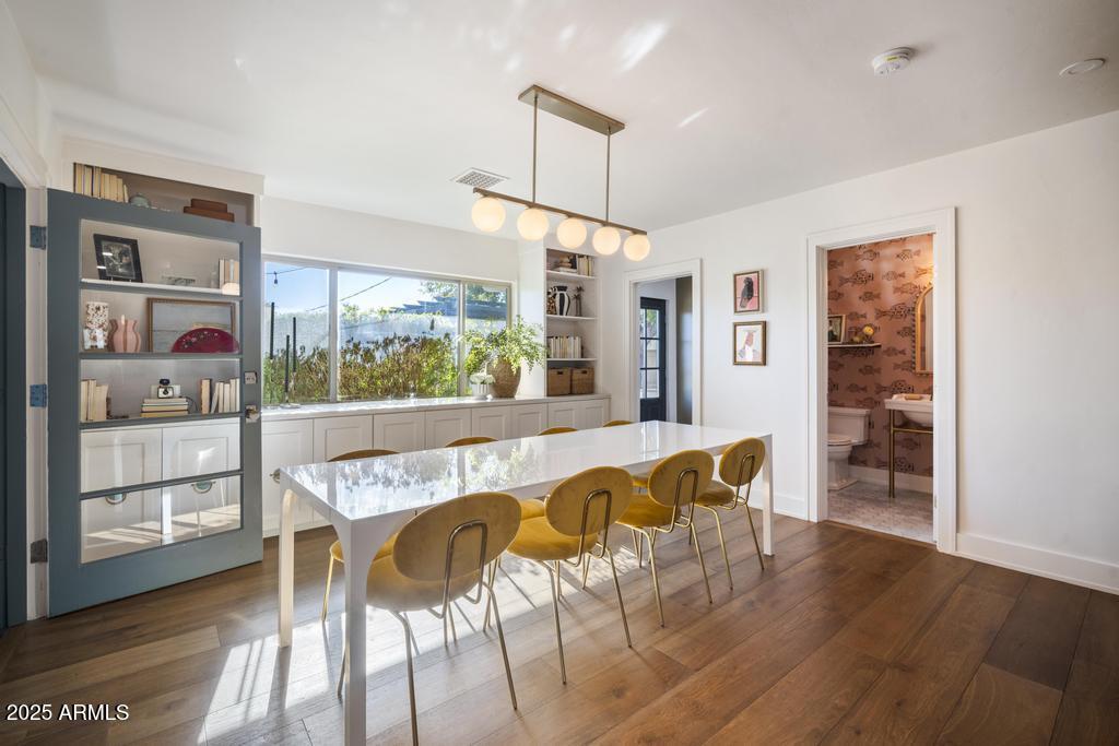 8221 E EDGEMONT Avenue