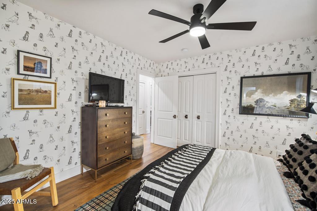 8221 E EDGEMONT Avenue