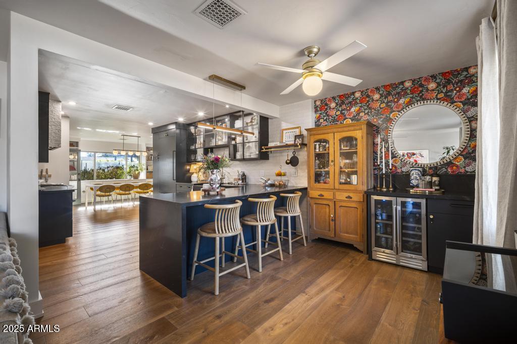 8221 E EDGEMONT Avenue