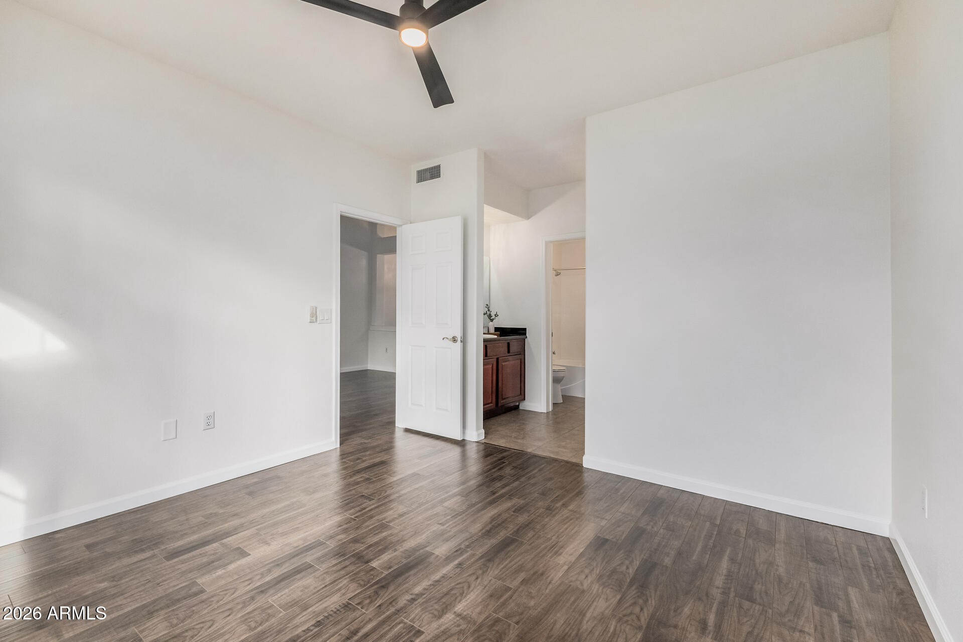 5335 E SHEA Boulevard 2082