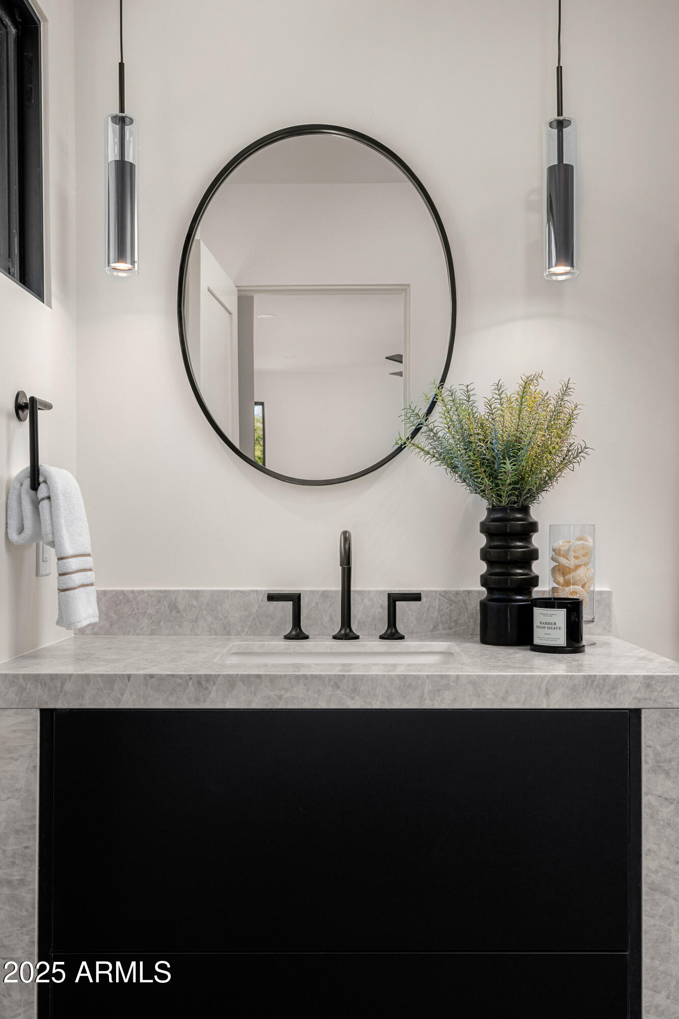 5355 E DESERT VISTA Road