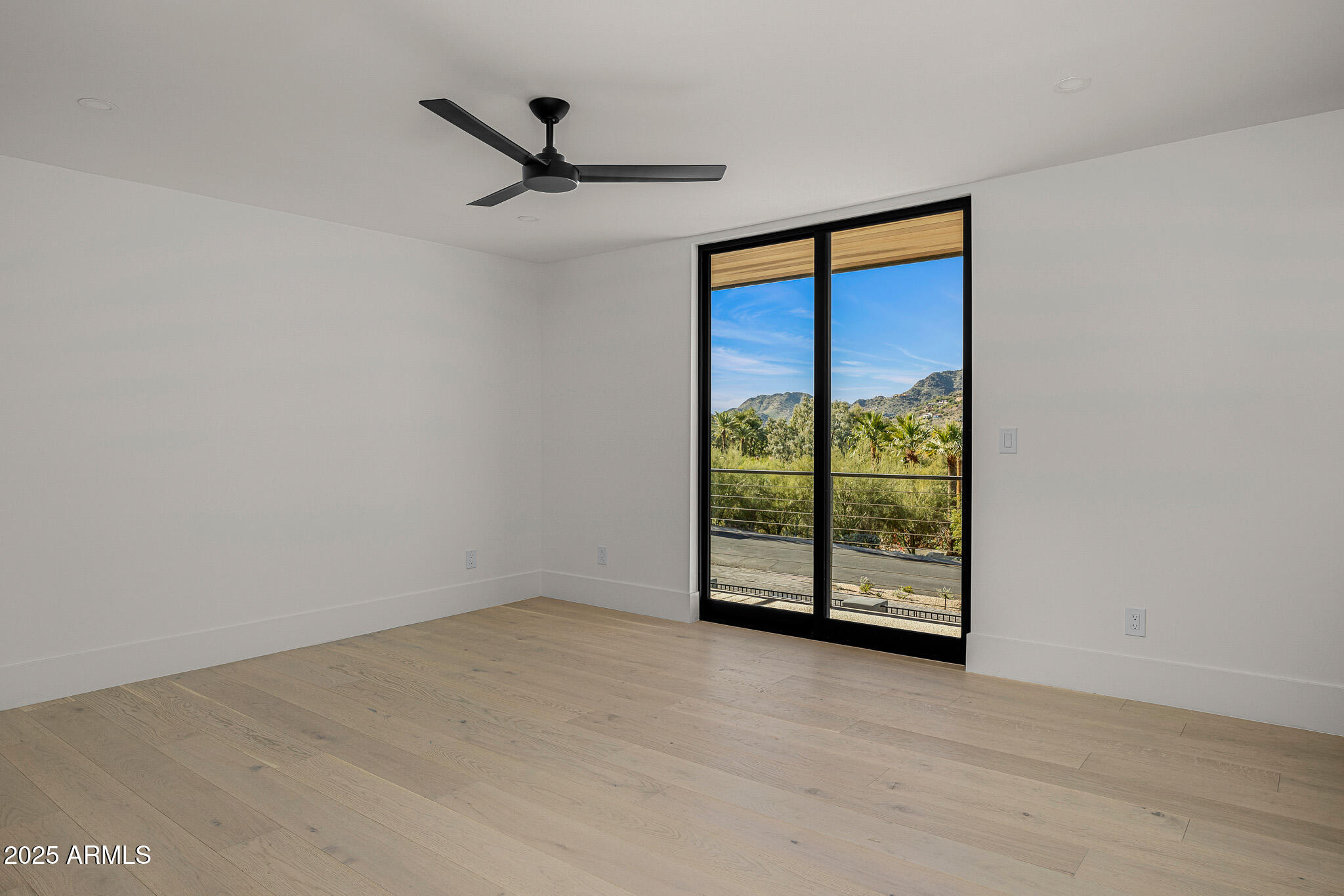 5355 E DESERT VISTA Road