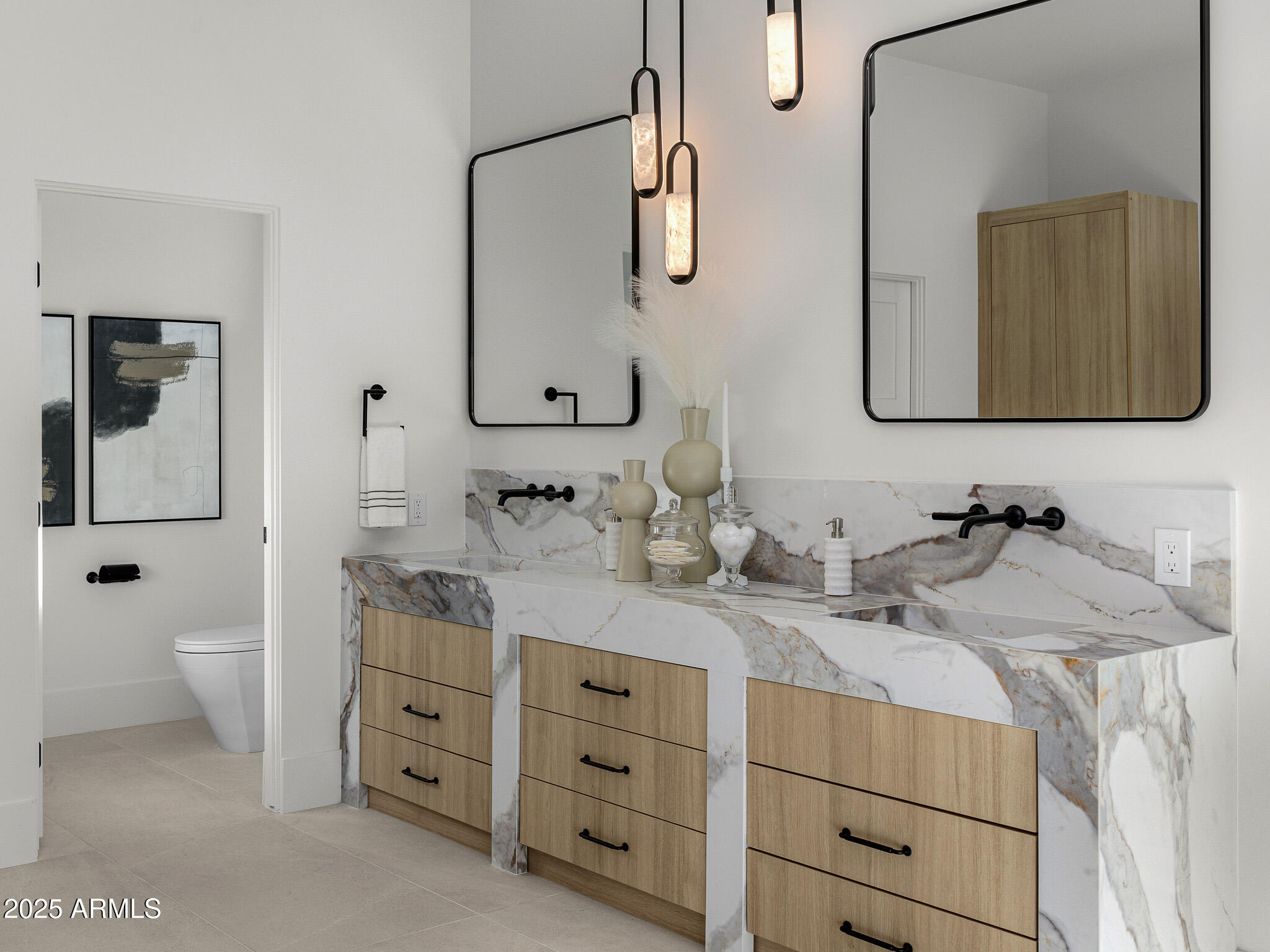 5355 E DESERT VISTA Road