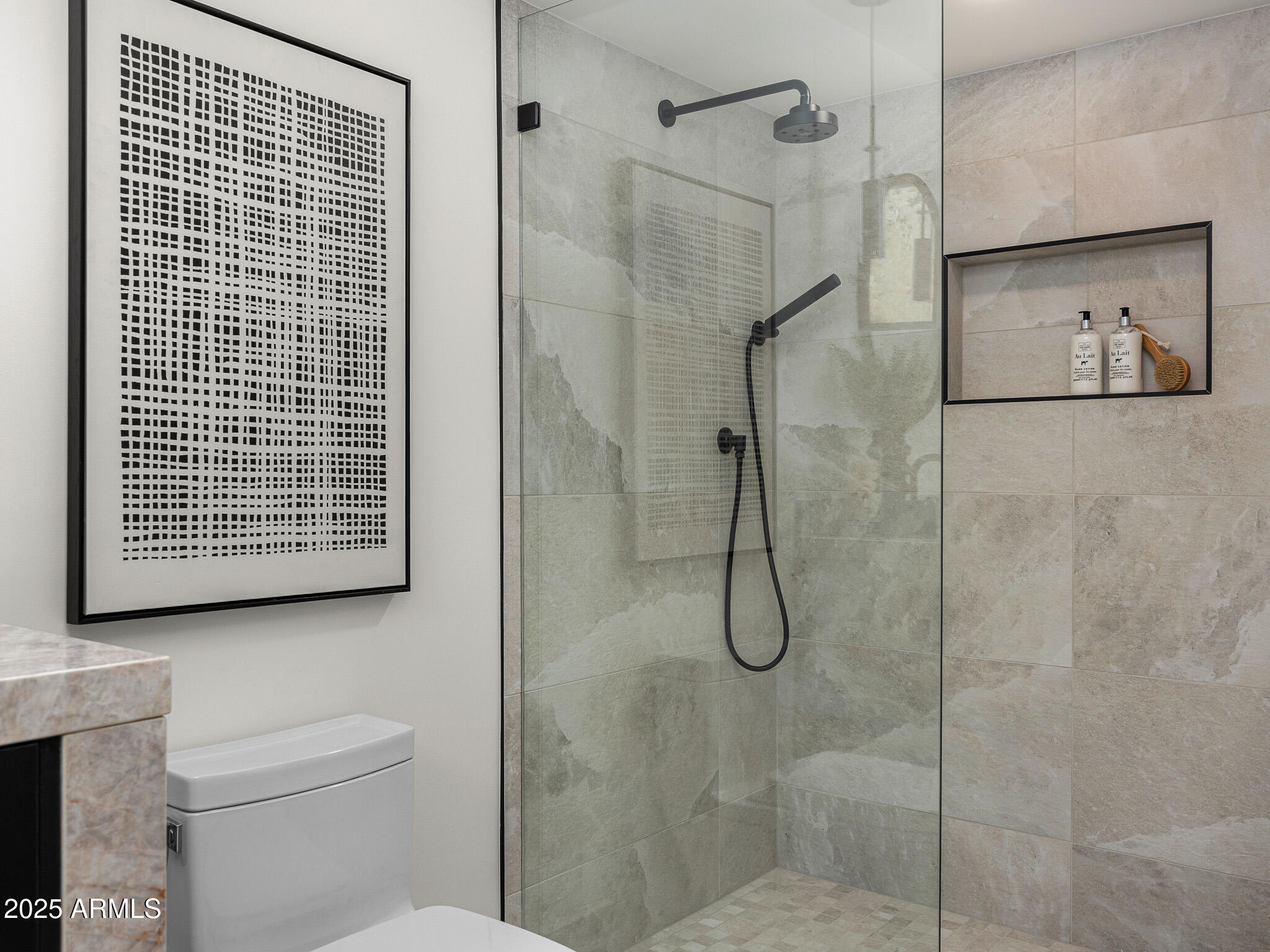 5355 E DESERT VISTA Road