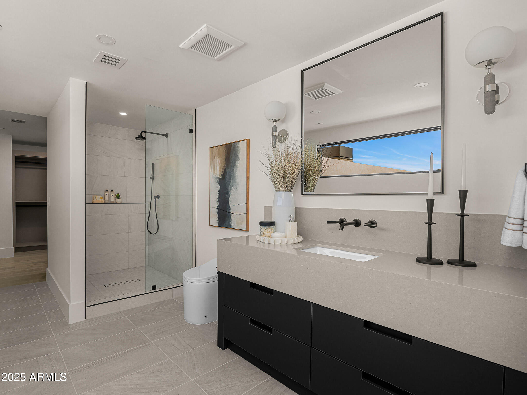 5355 E DESERT VISTA Road