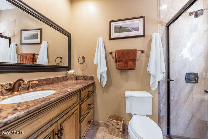 4214 E Claremont Avenue