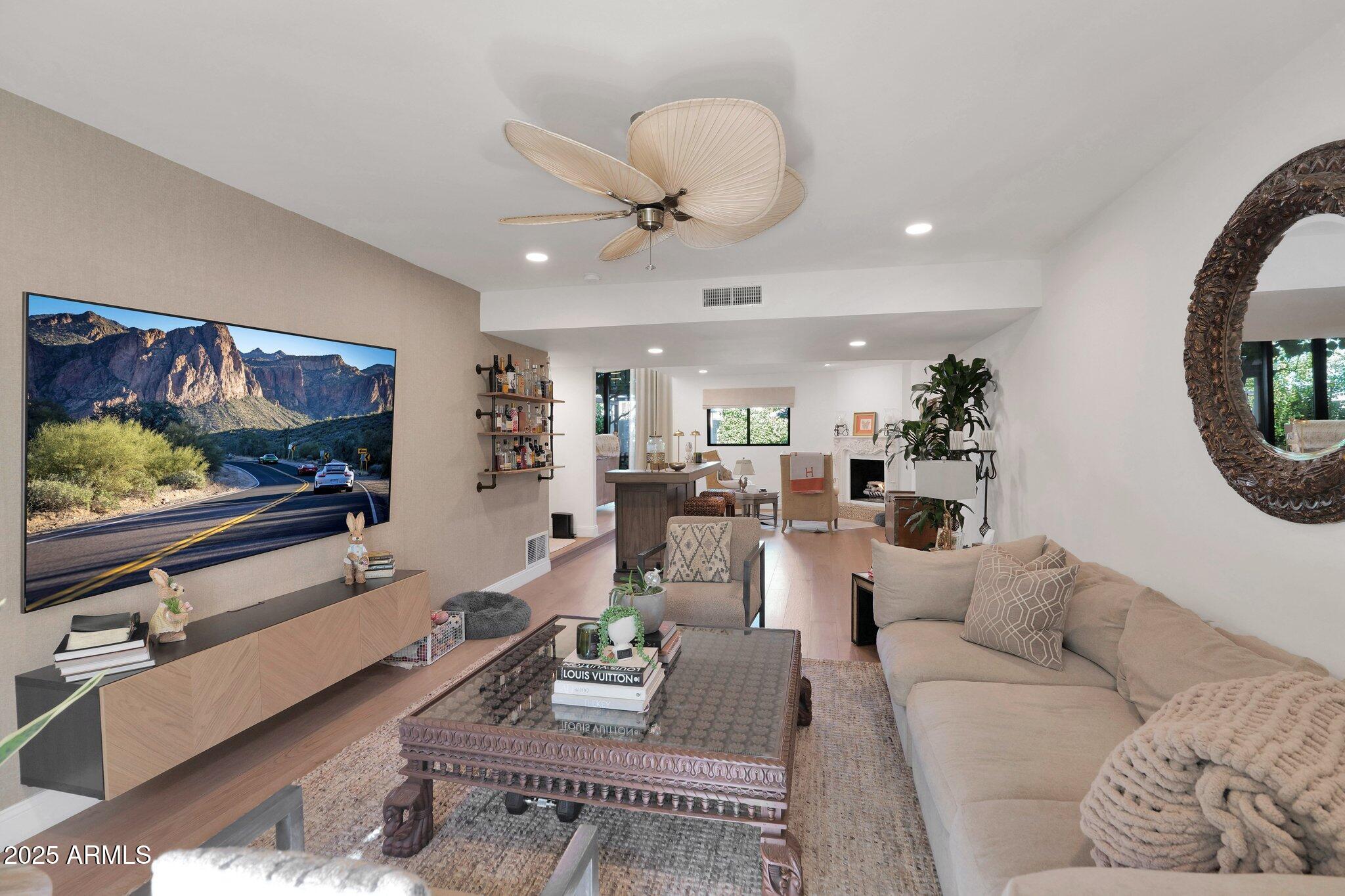 6701 N SCOTTSDALE Road Unit: 24