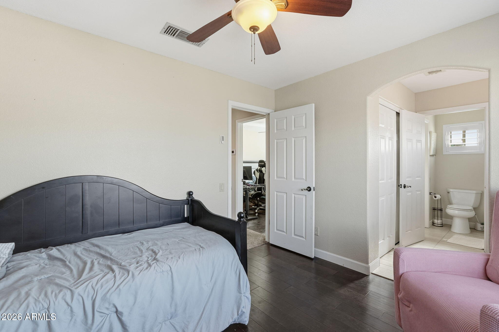 4418 E GRAYTHORN Street