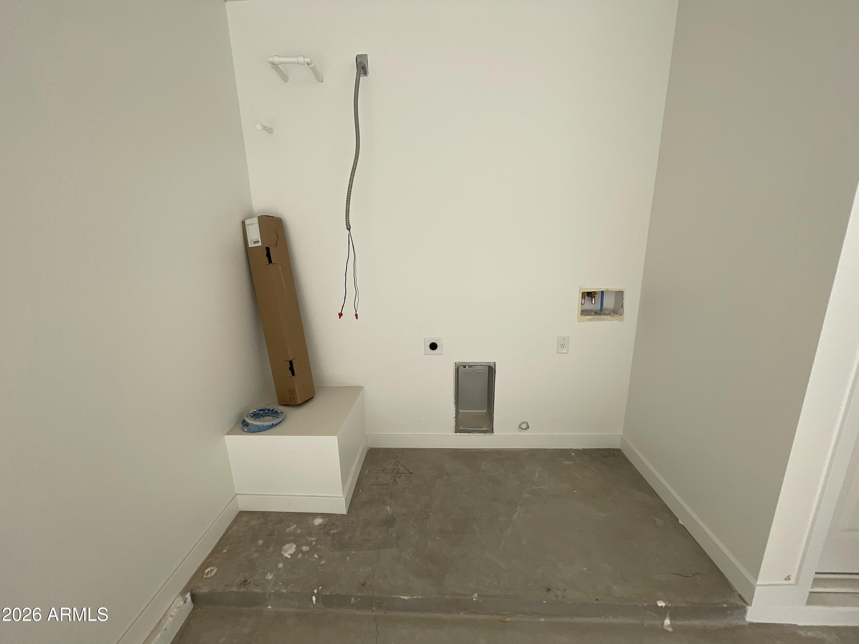 602 E WILLETTA Street