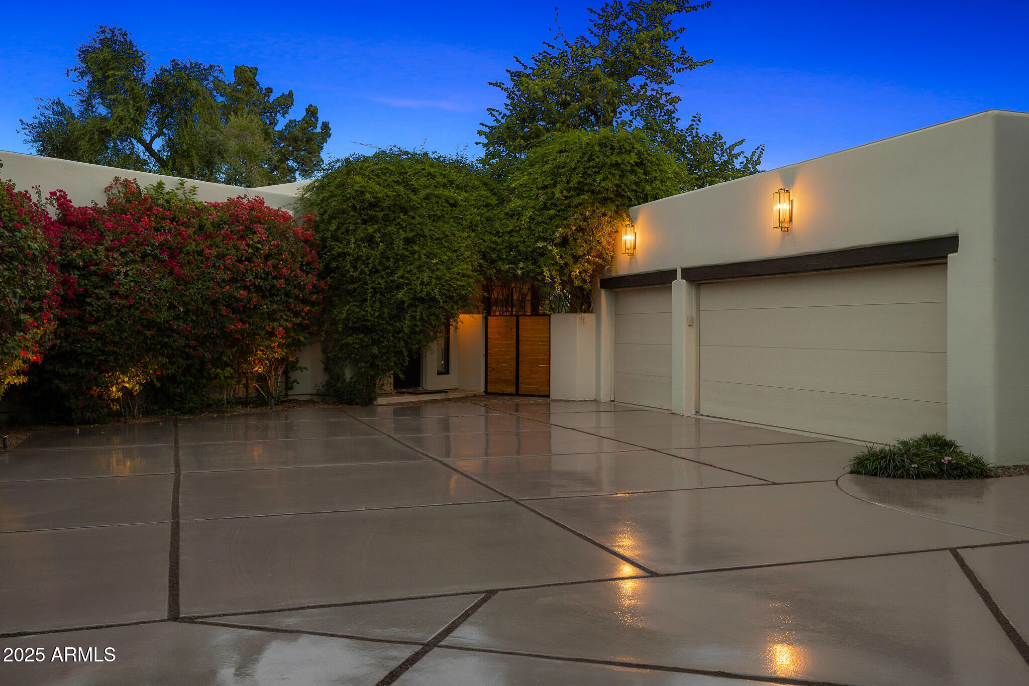 6200 E NAUMANN Drive