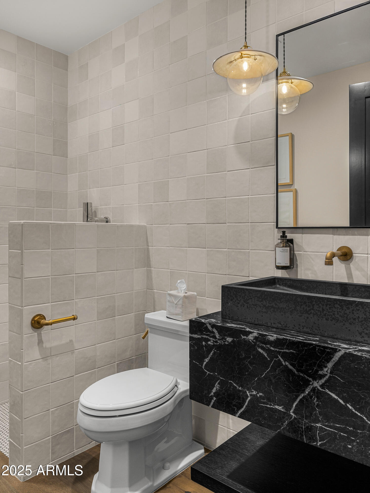 6200 E NAUMANN Drive